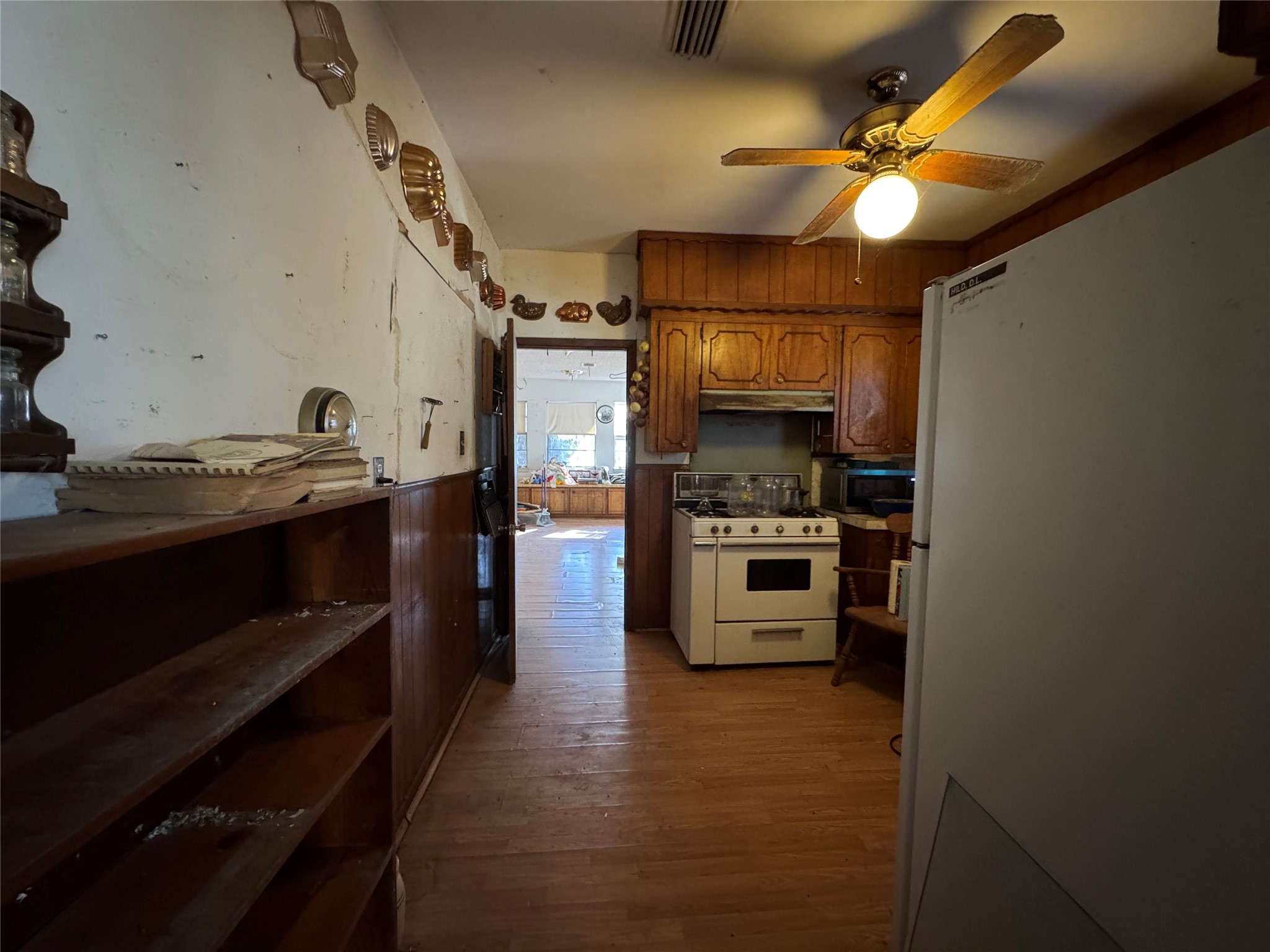 1009 W Erwin Avenue
