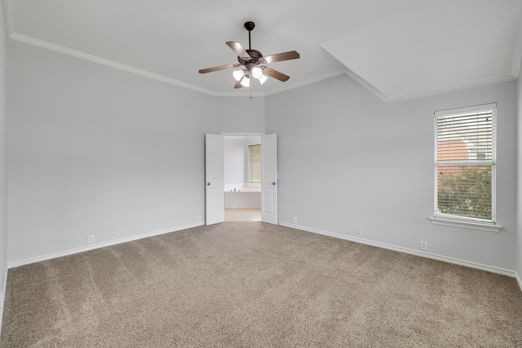 7453 Saddlehorn Drive