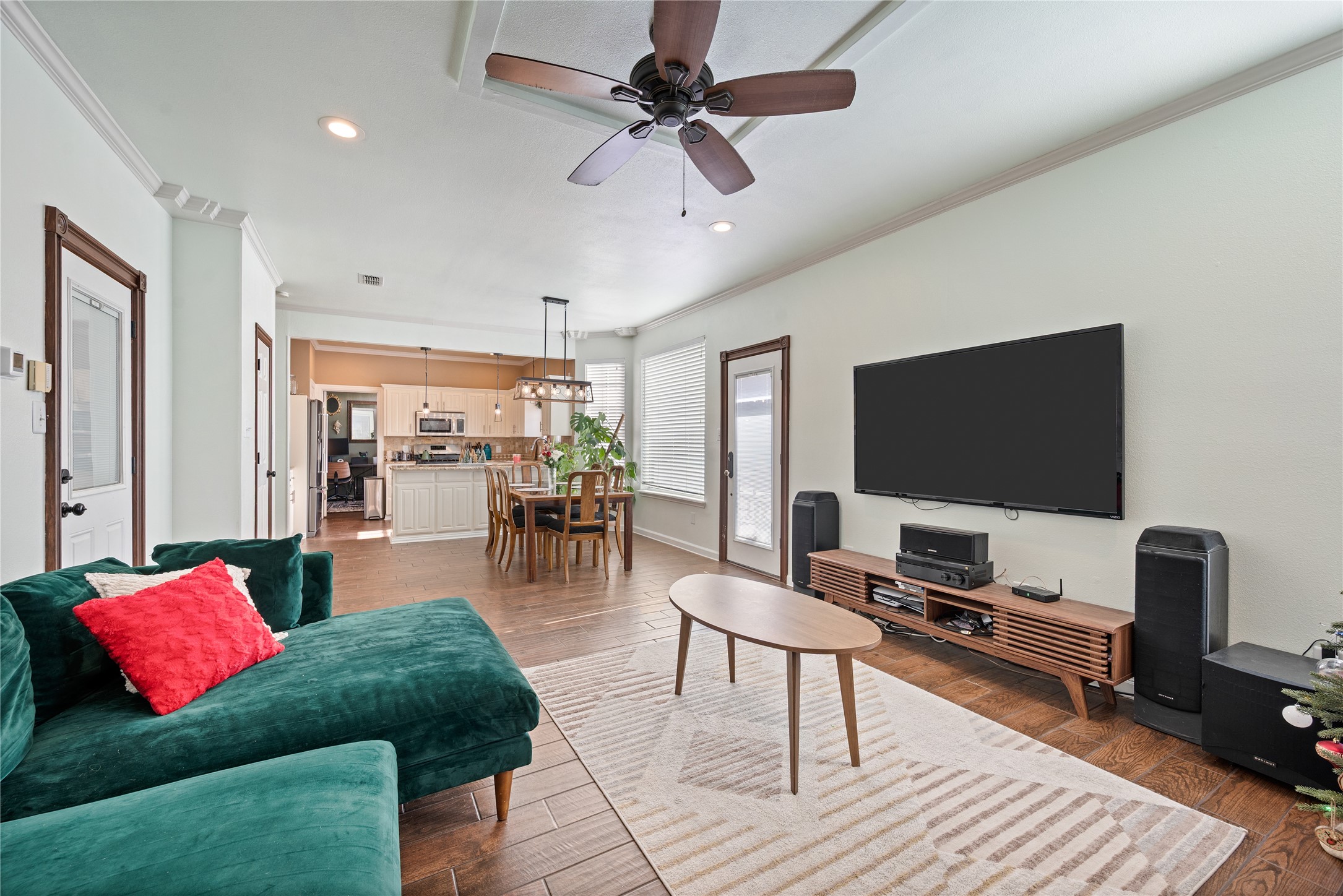 3904 Berrybush Lane