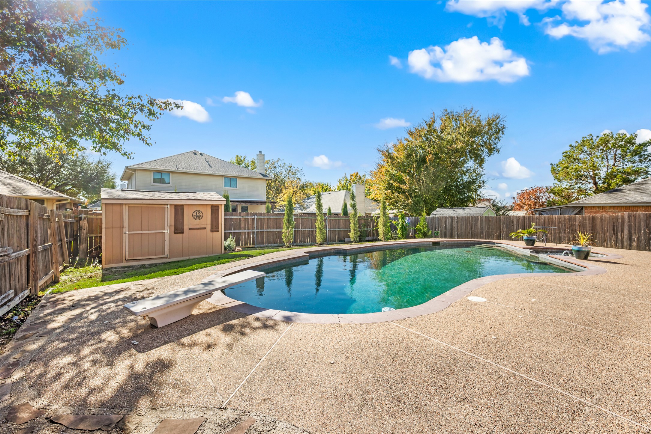3904 Berrybush Lane