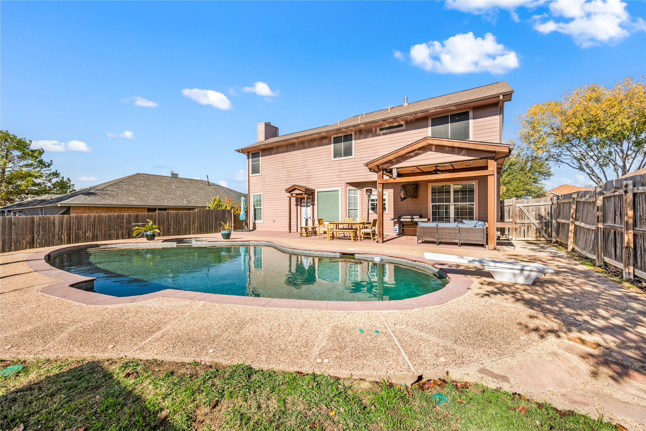 3904 Berrybush Lane