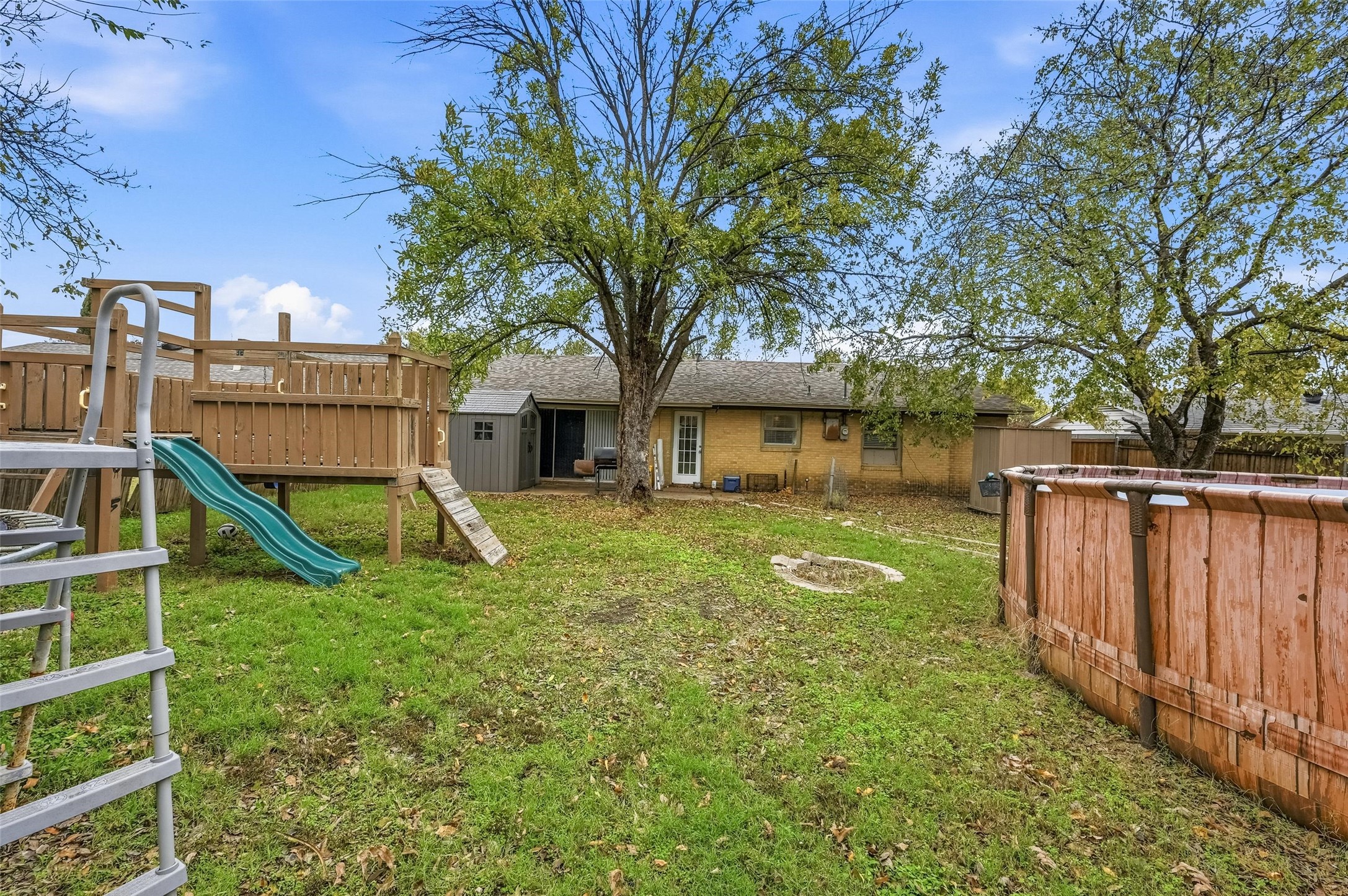 1702 Emerald Street