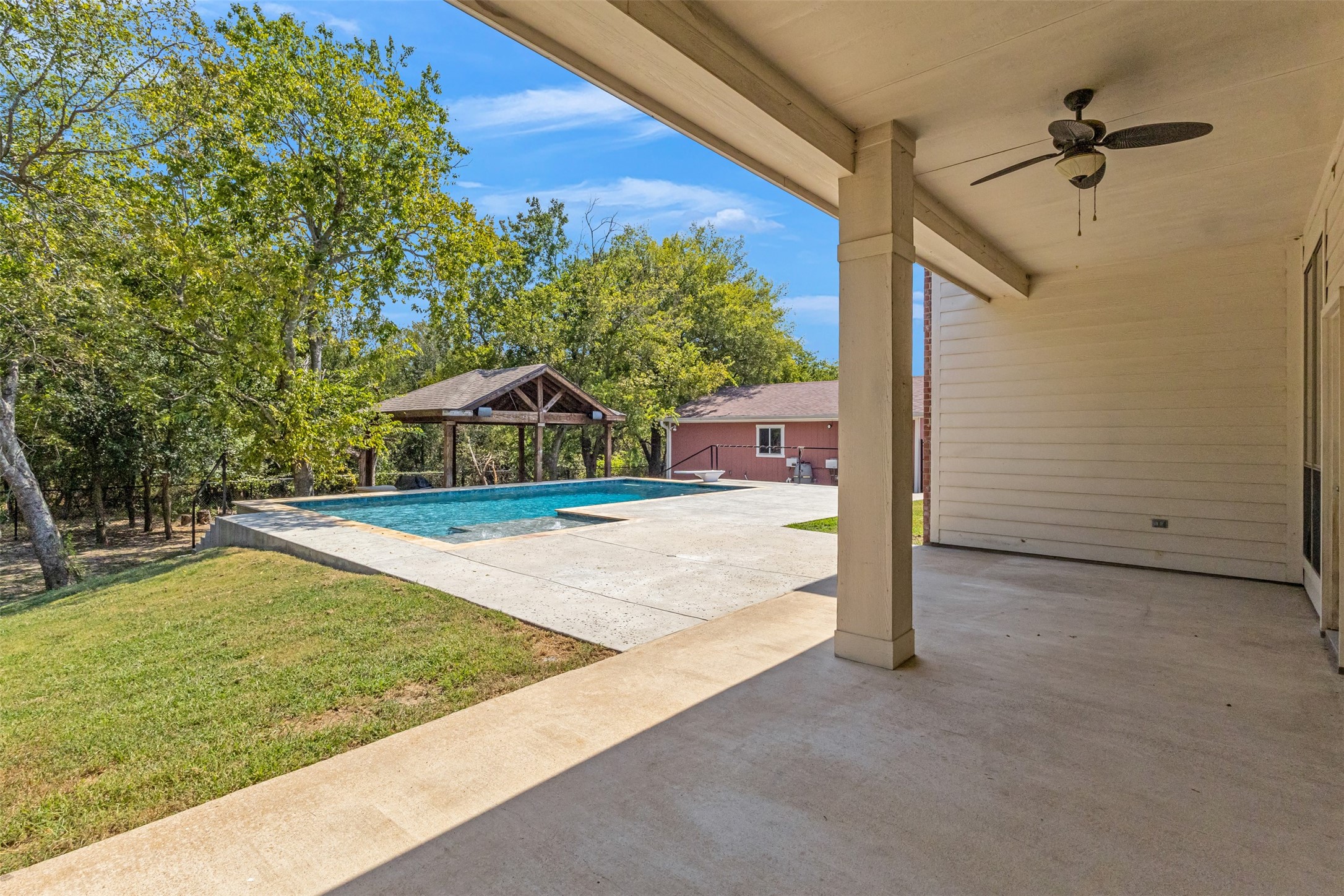 301 Reagan Court