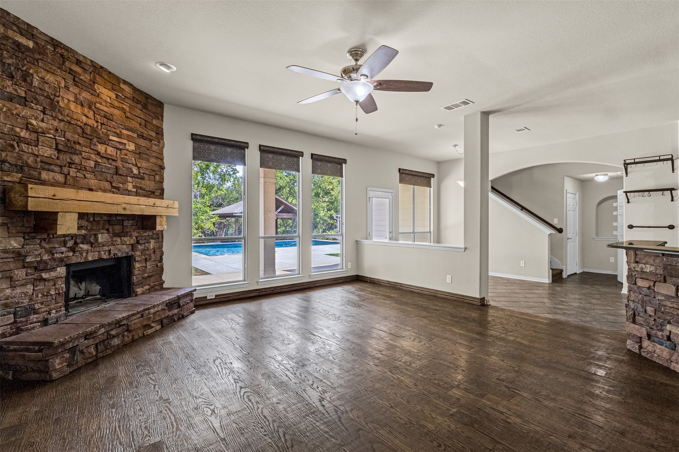 301 Reagan Court