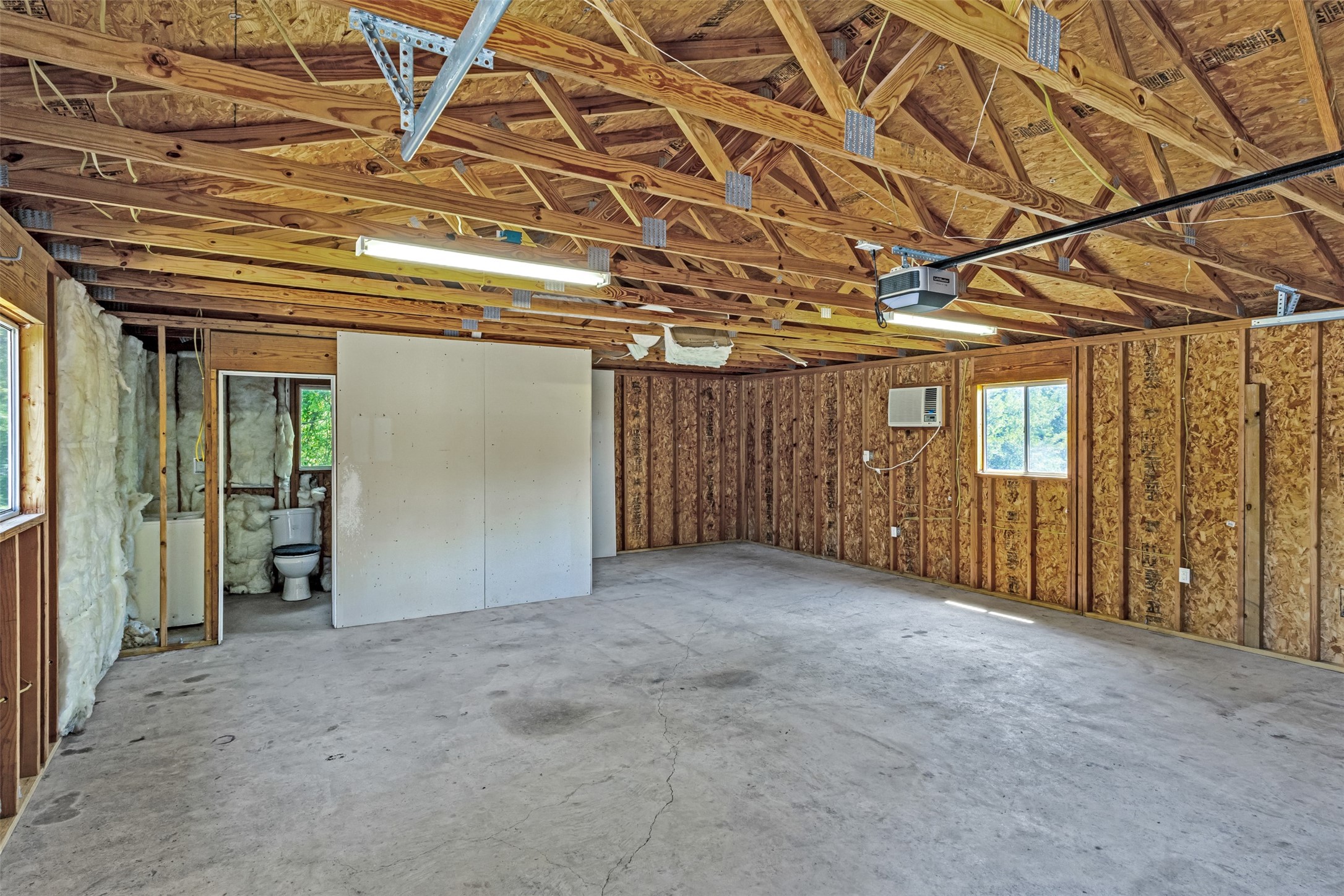 301 Reagan Court