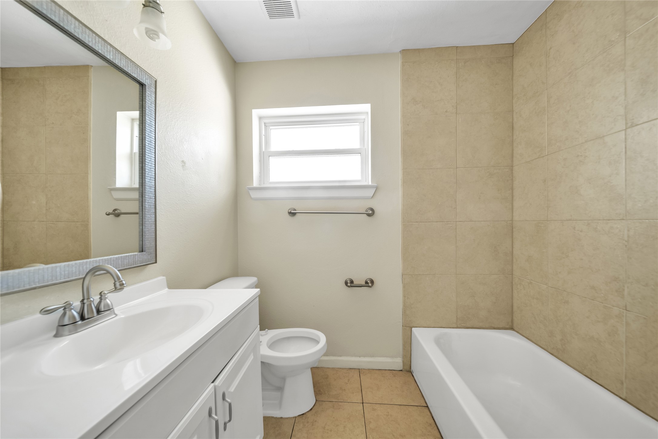 2939 Bay Oaks Drive