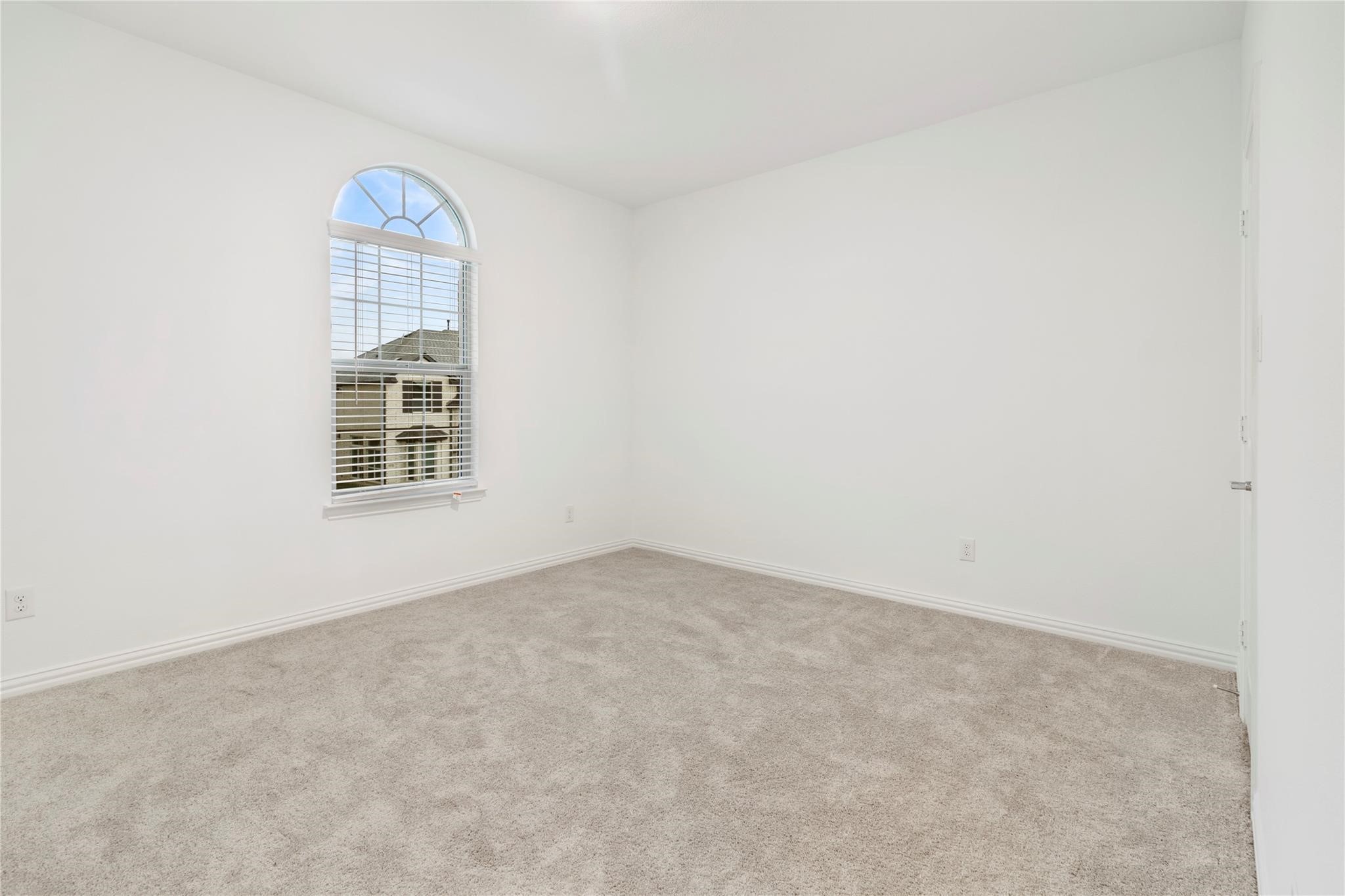 1808 Roadrunner Drive