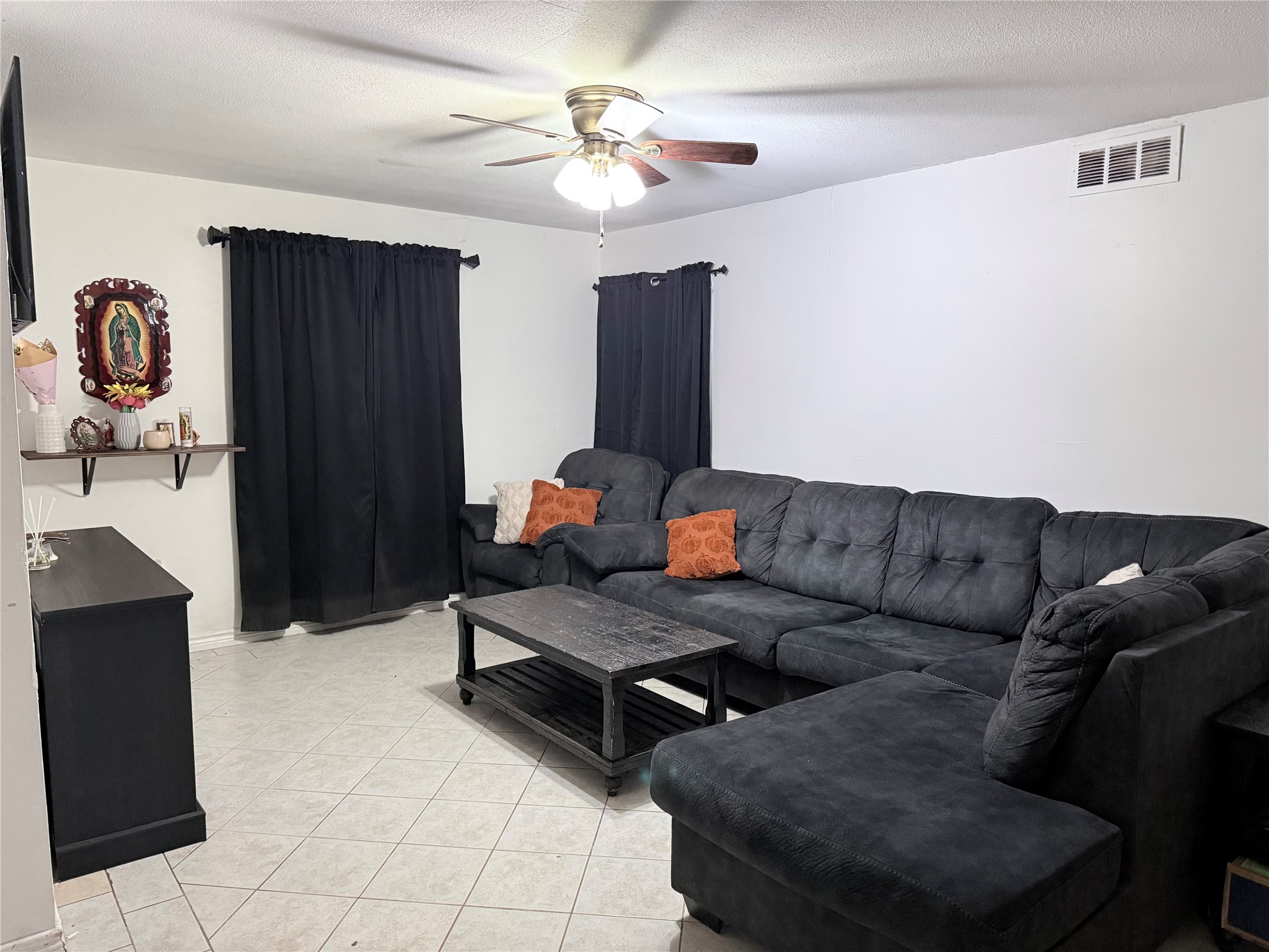 2614 Tolosa Drive