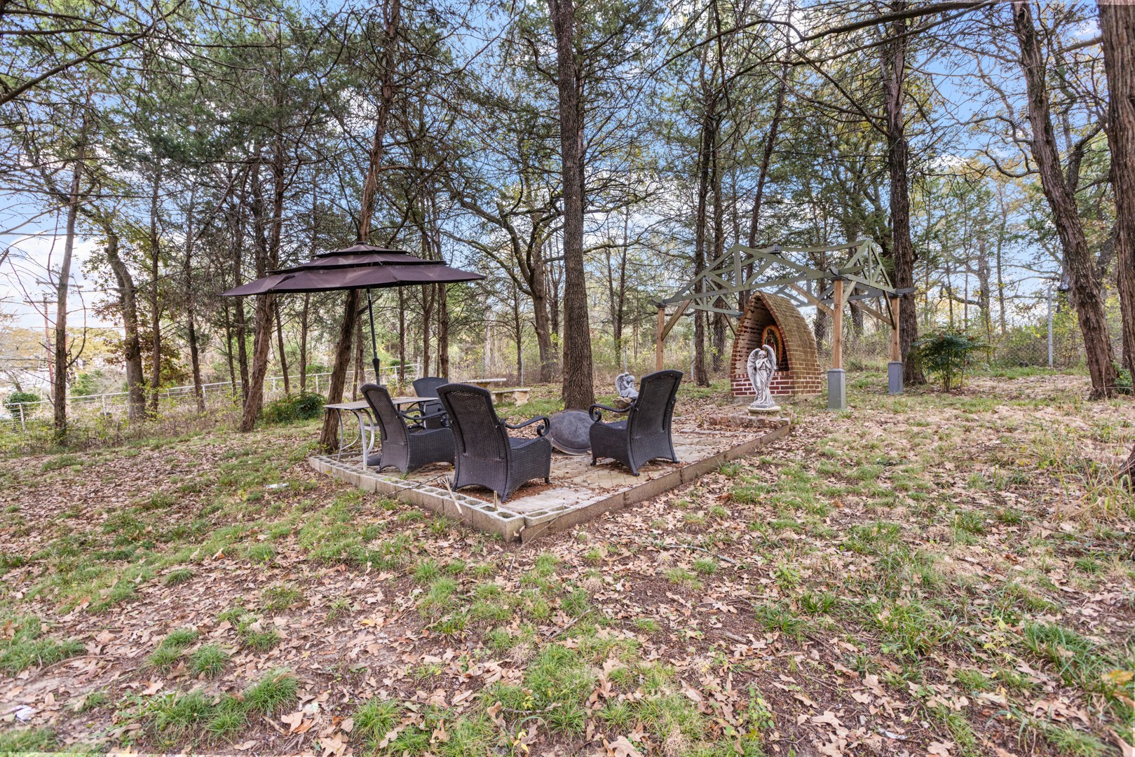 10431 Lakeview Trail