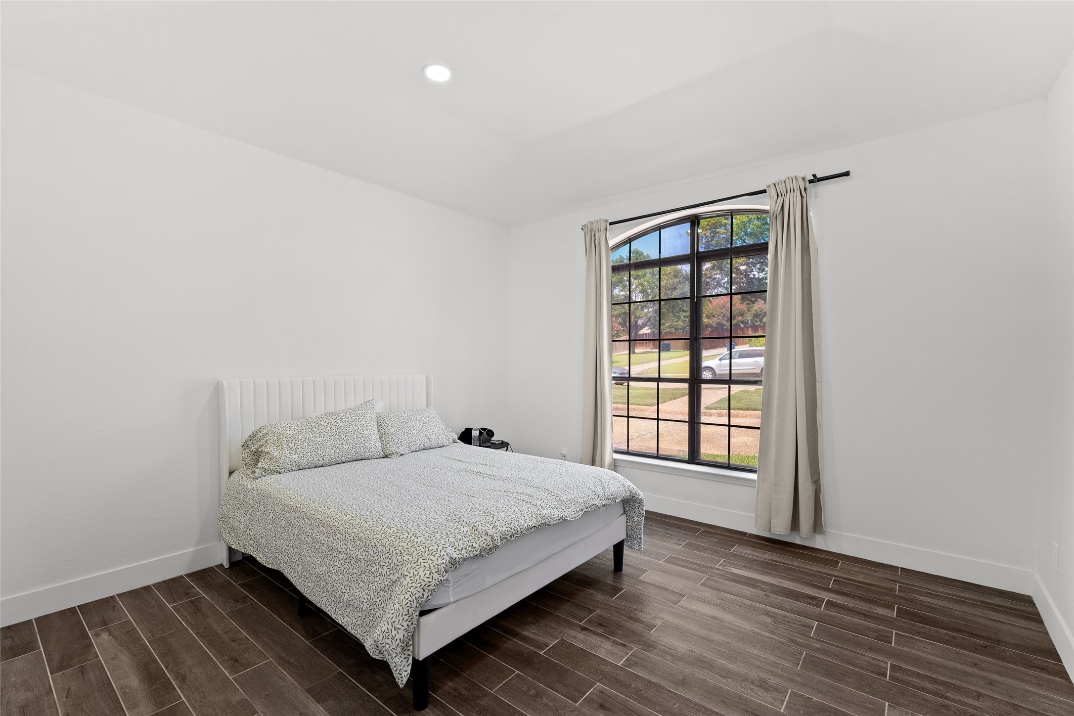1403 Carriage Lane
