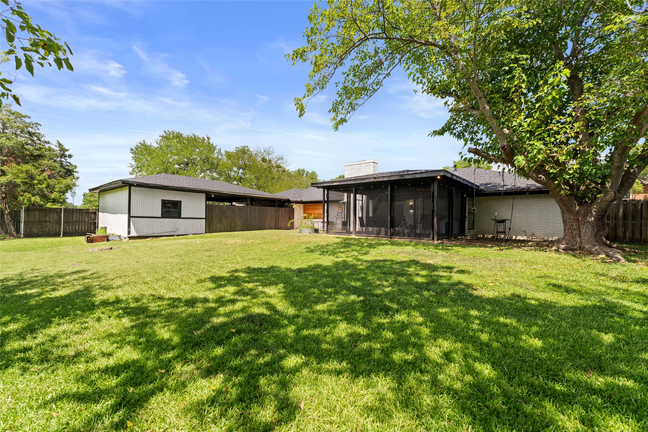 1403 Carriage Lane