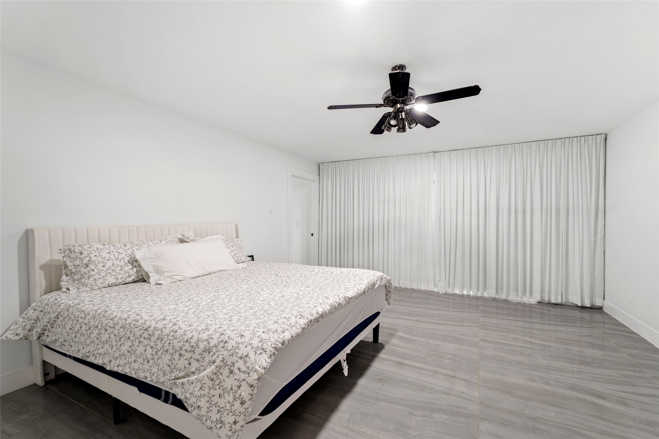 1403 Carriage Lane