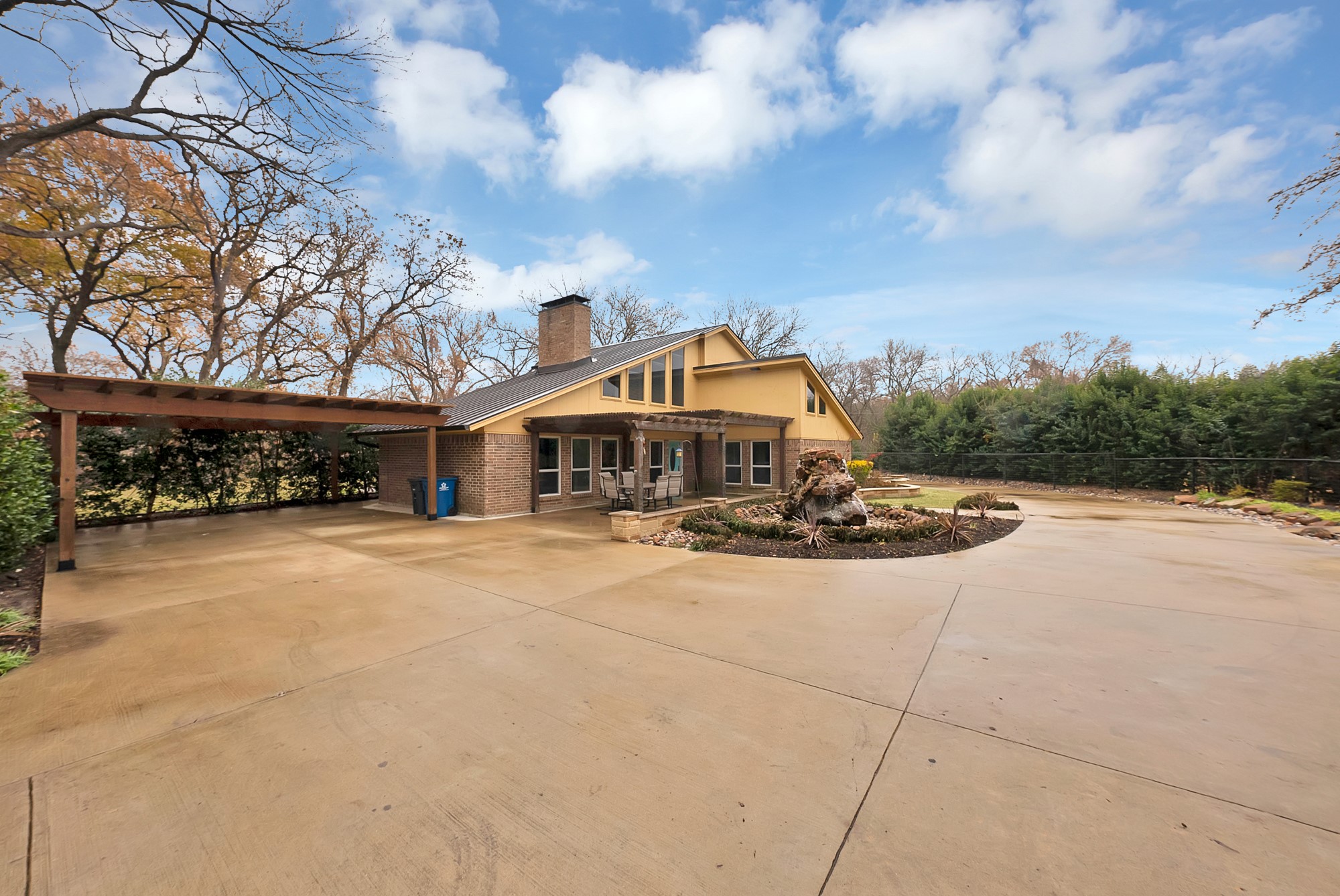 1310 Camino Real