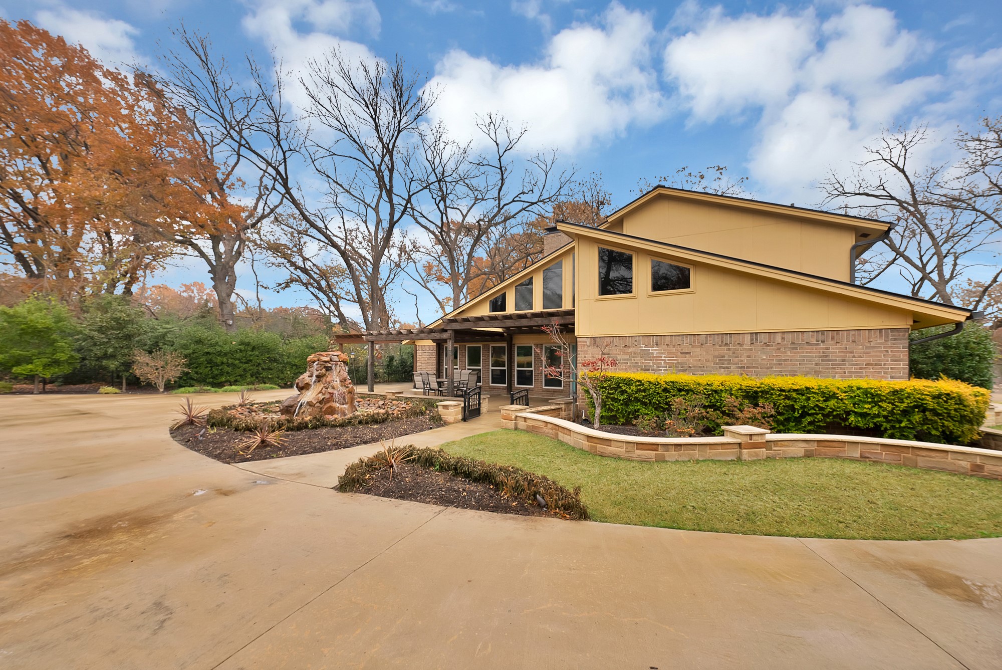 1310 Camino Real
