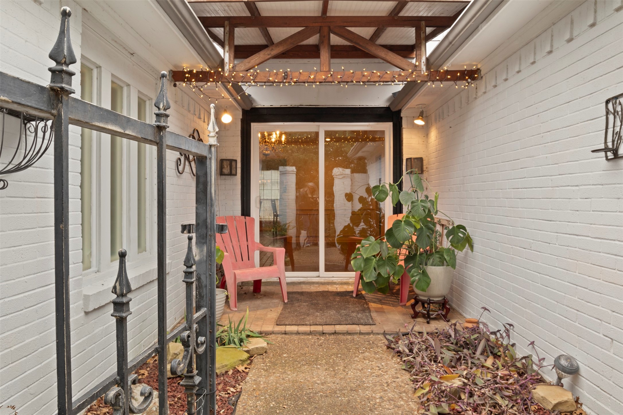 1605 Lamberth Circle