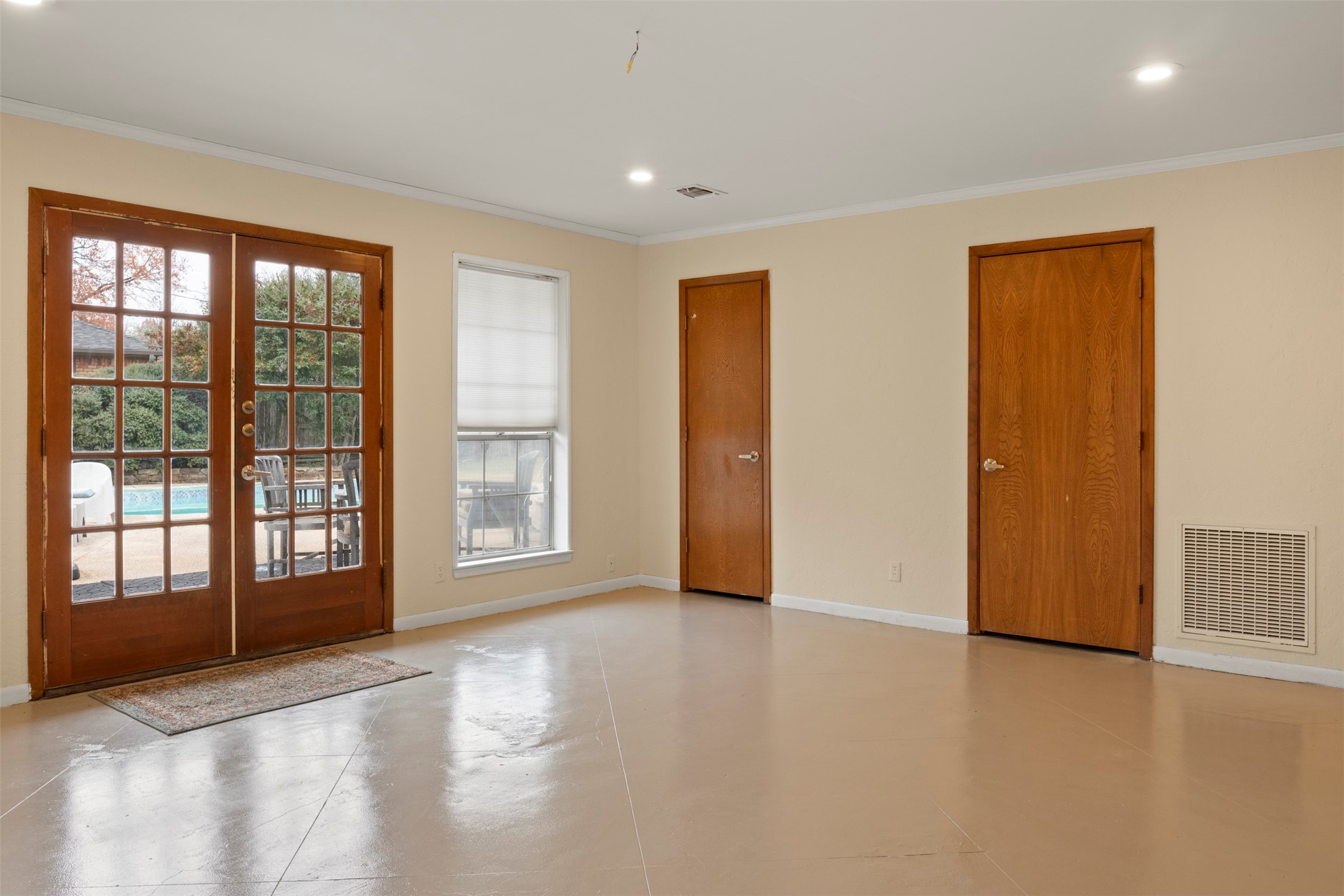 1605 Lamberth Circle