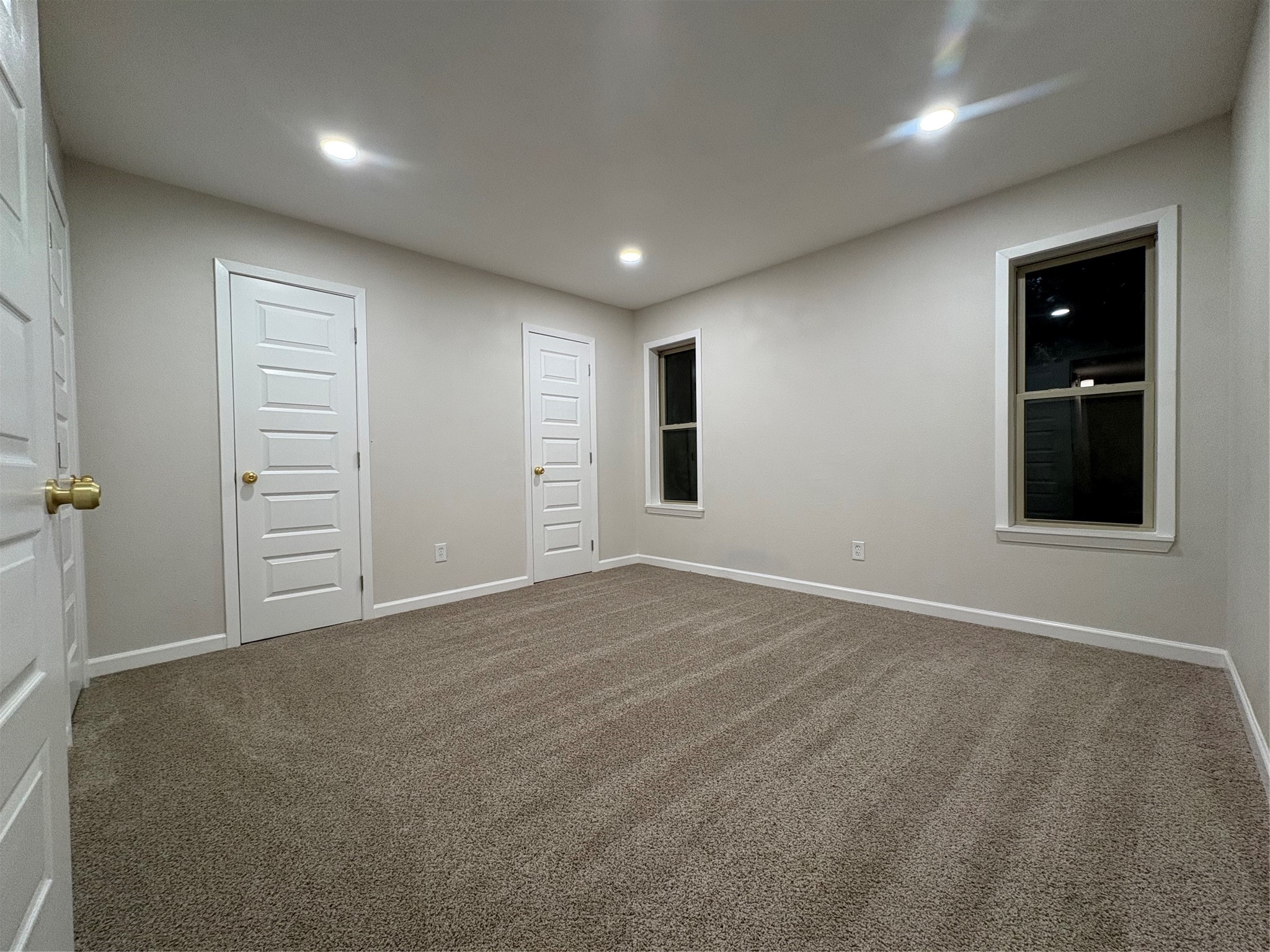 1704 Phillips Lane