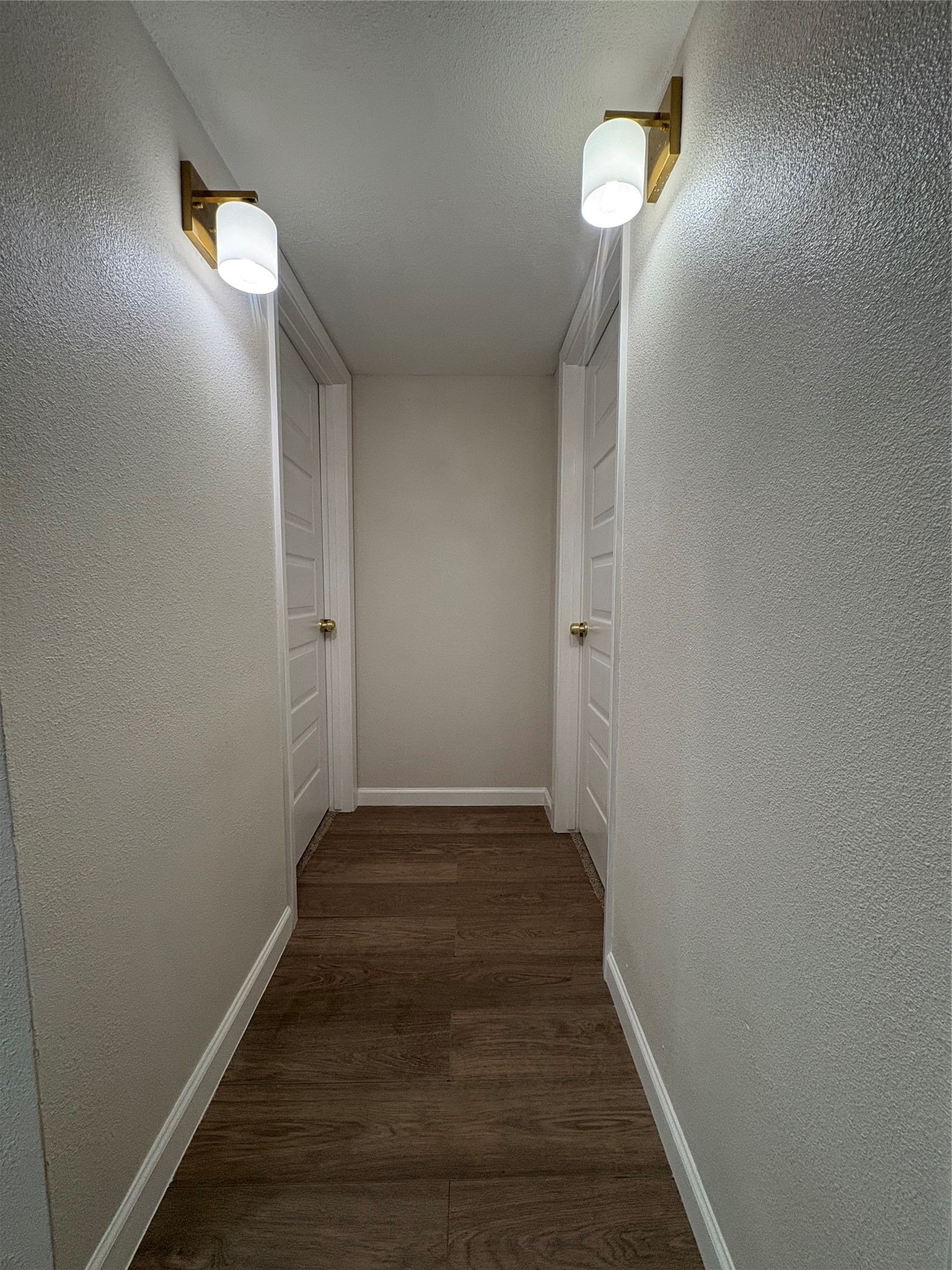 1704 Phillips Lane