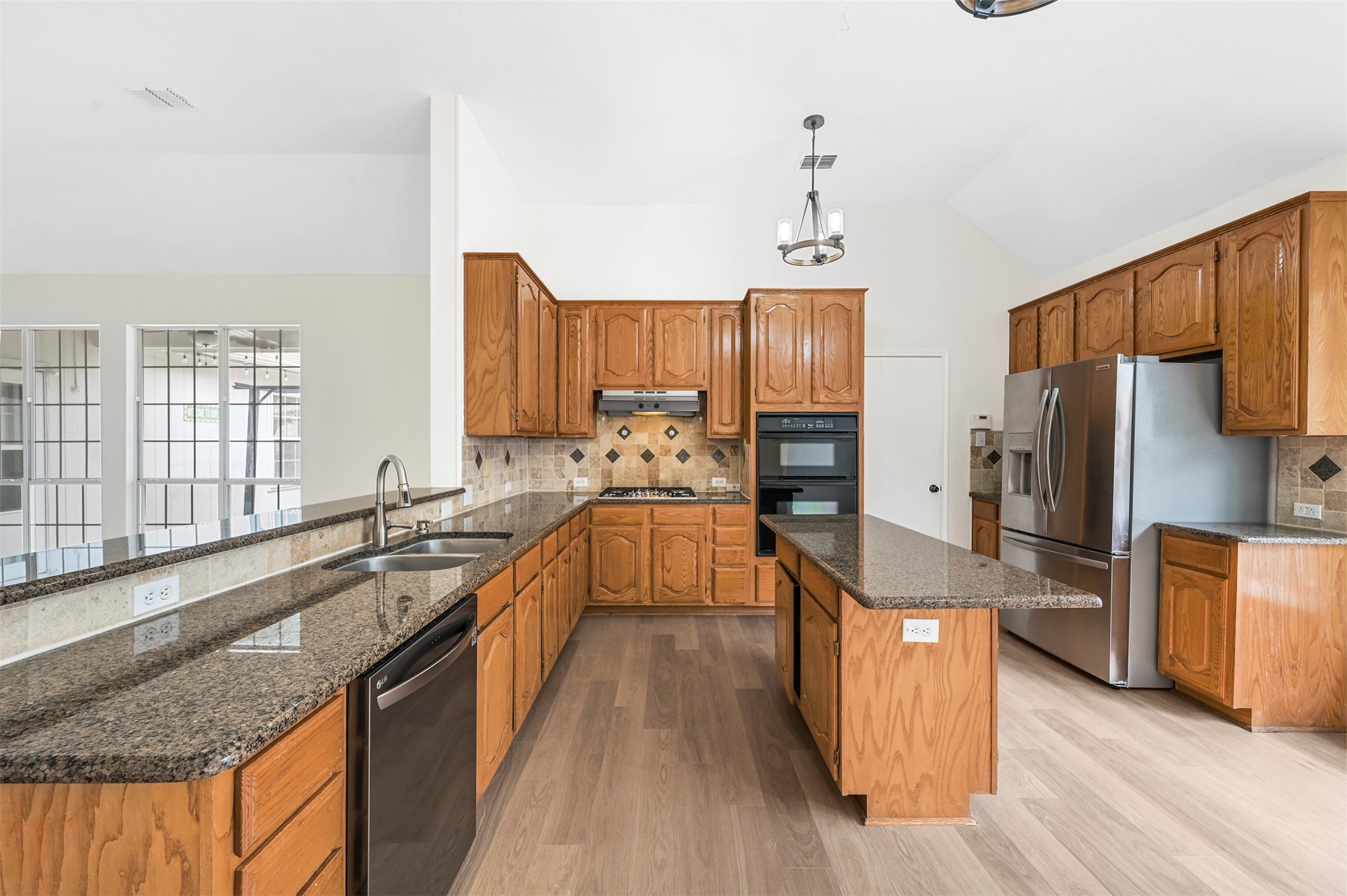 4524 Ridgepointe Drive