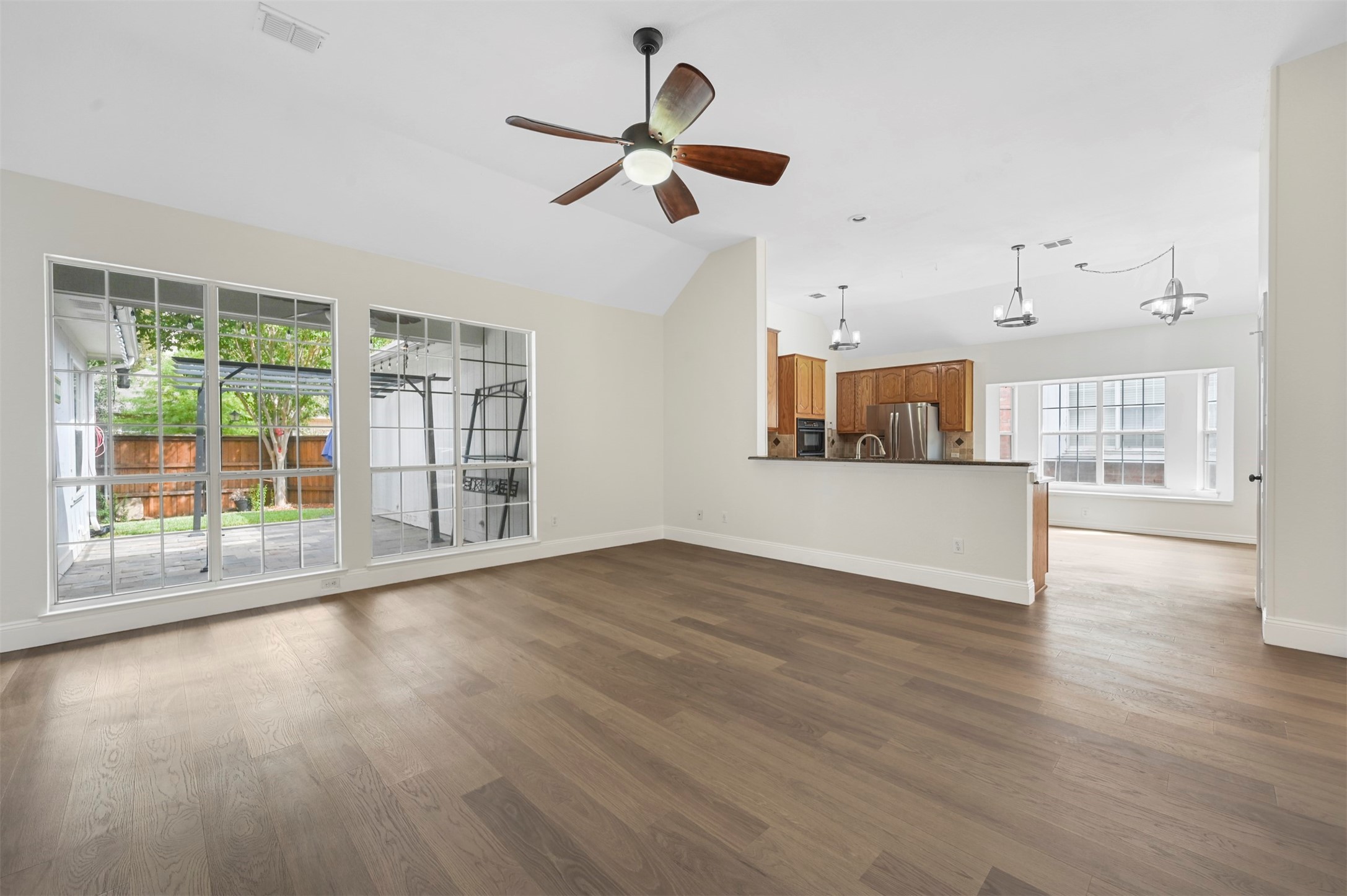4524 Ridgepointe Drive