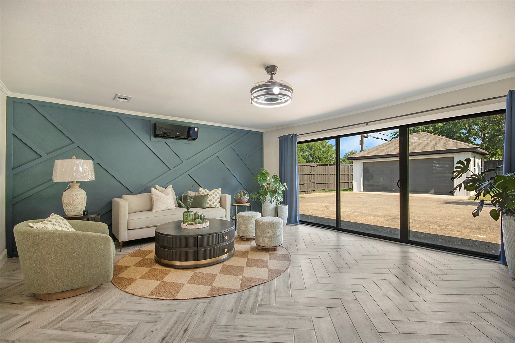 3707 Alta Vista Lane