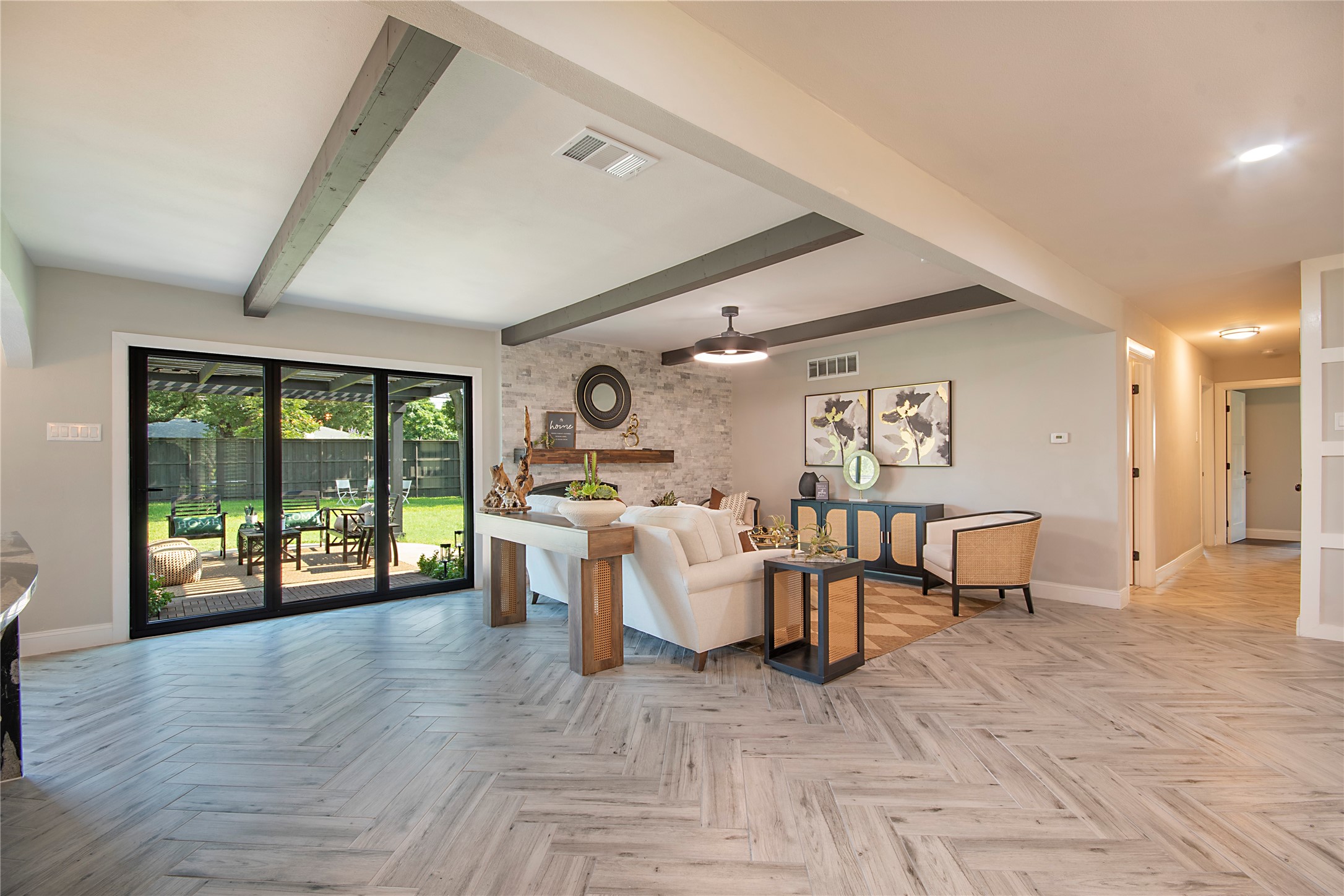 3707 Alta Vista Lane