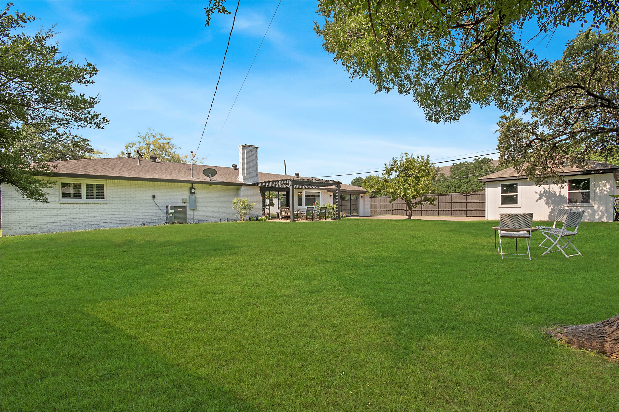 3707 Alta Vista Lane