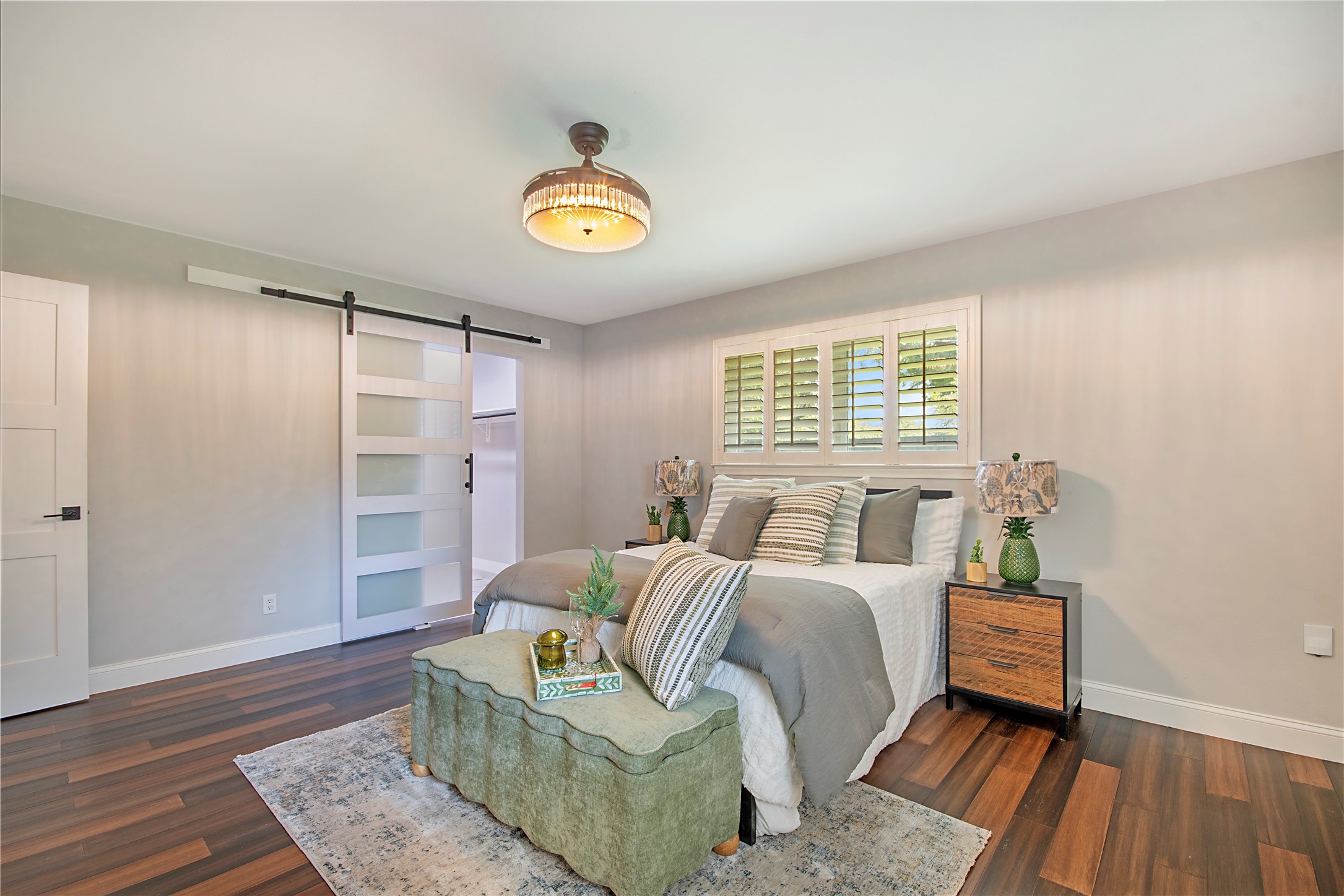 3707 Alta Vista Lane