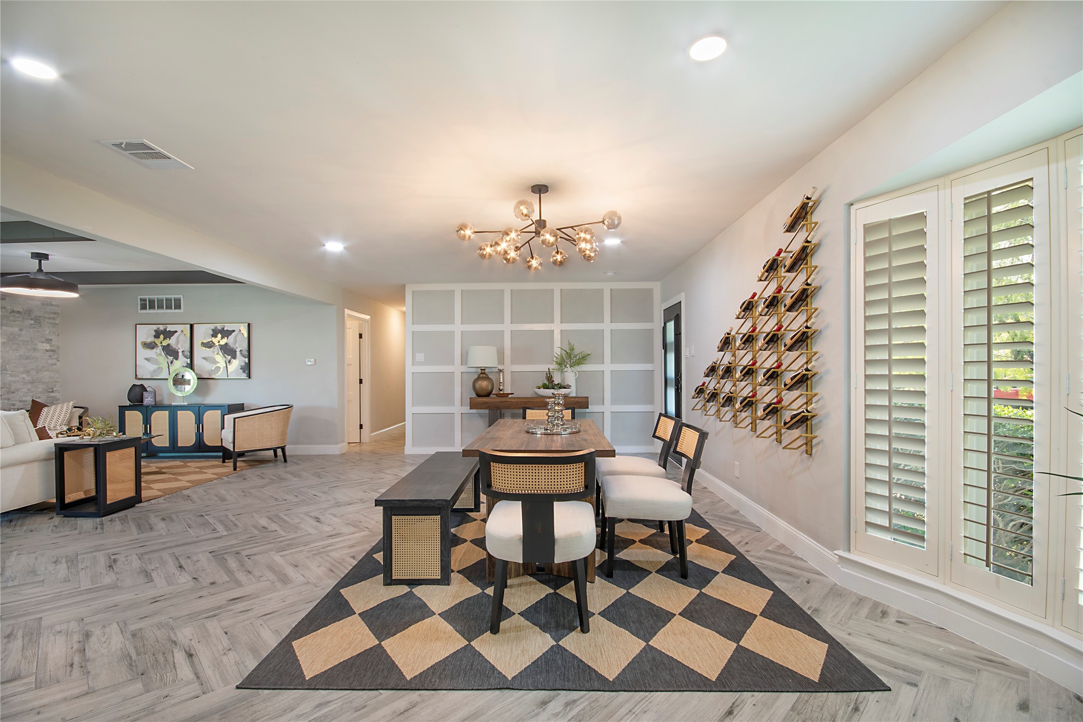 3707 Alta Vista Lane