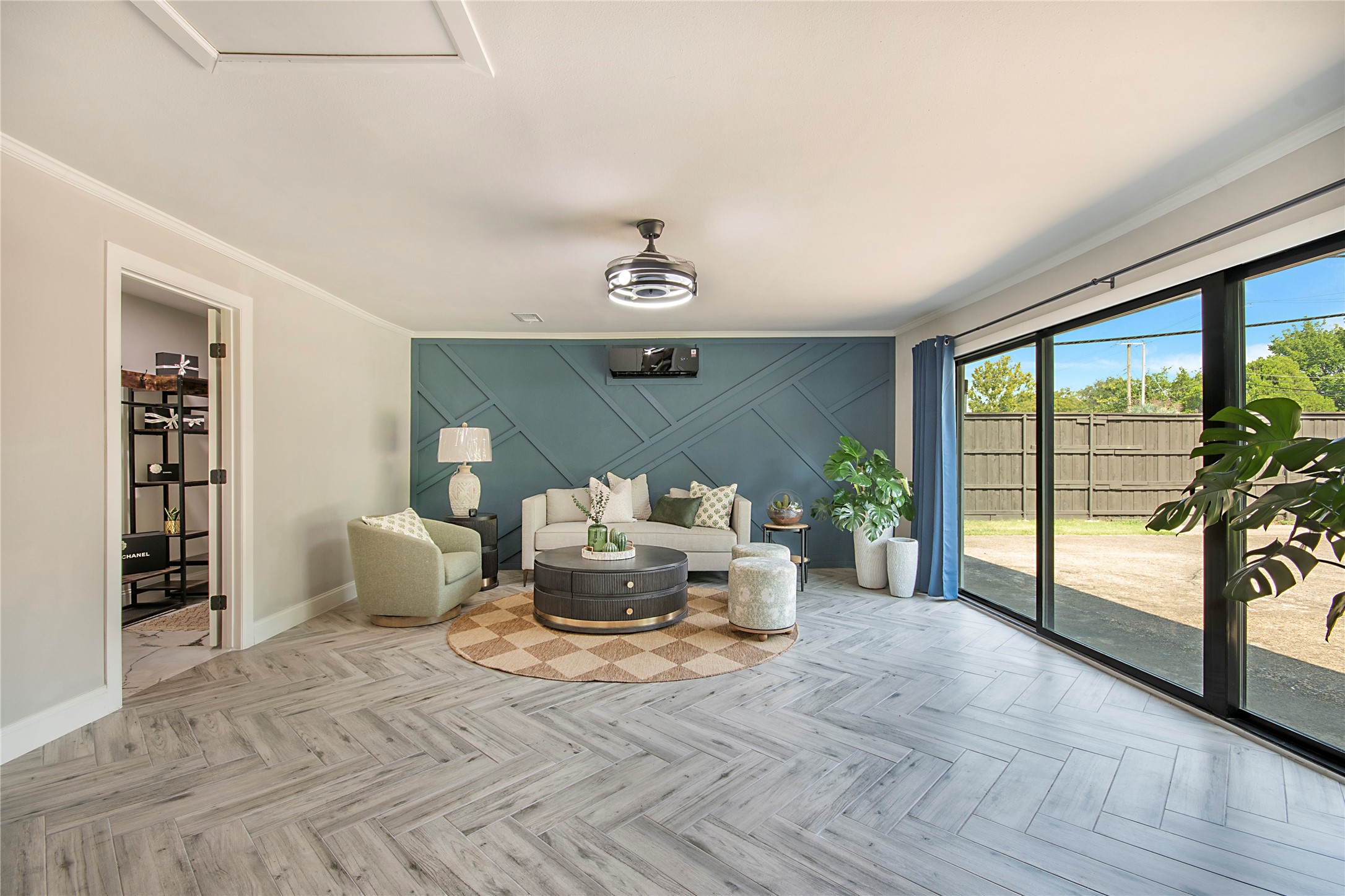 3707 Alta Vista Lane