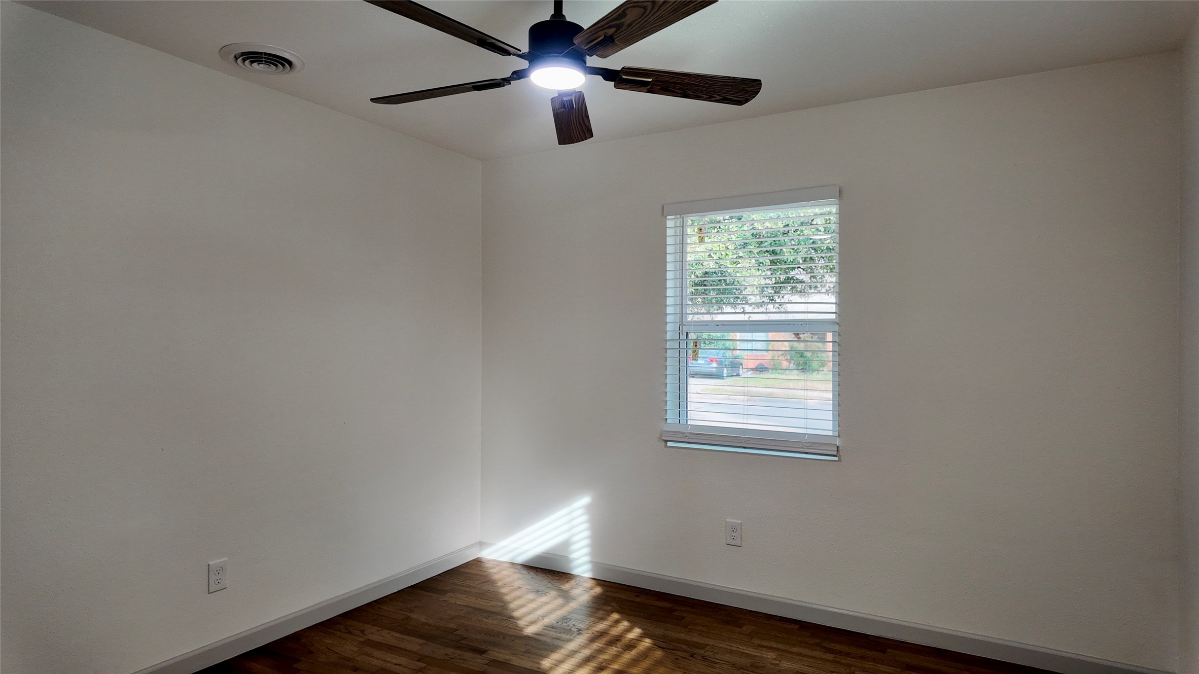 4901 Susan Lee Lane