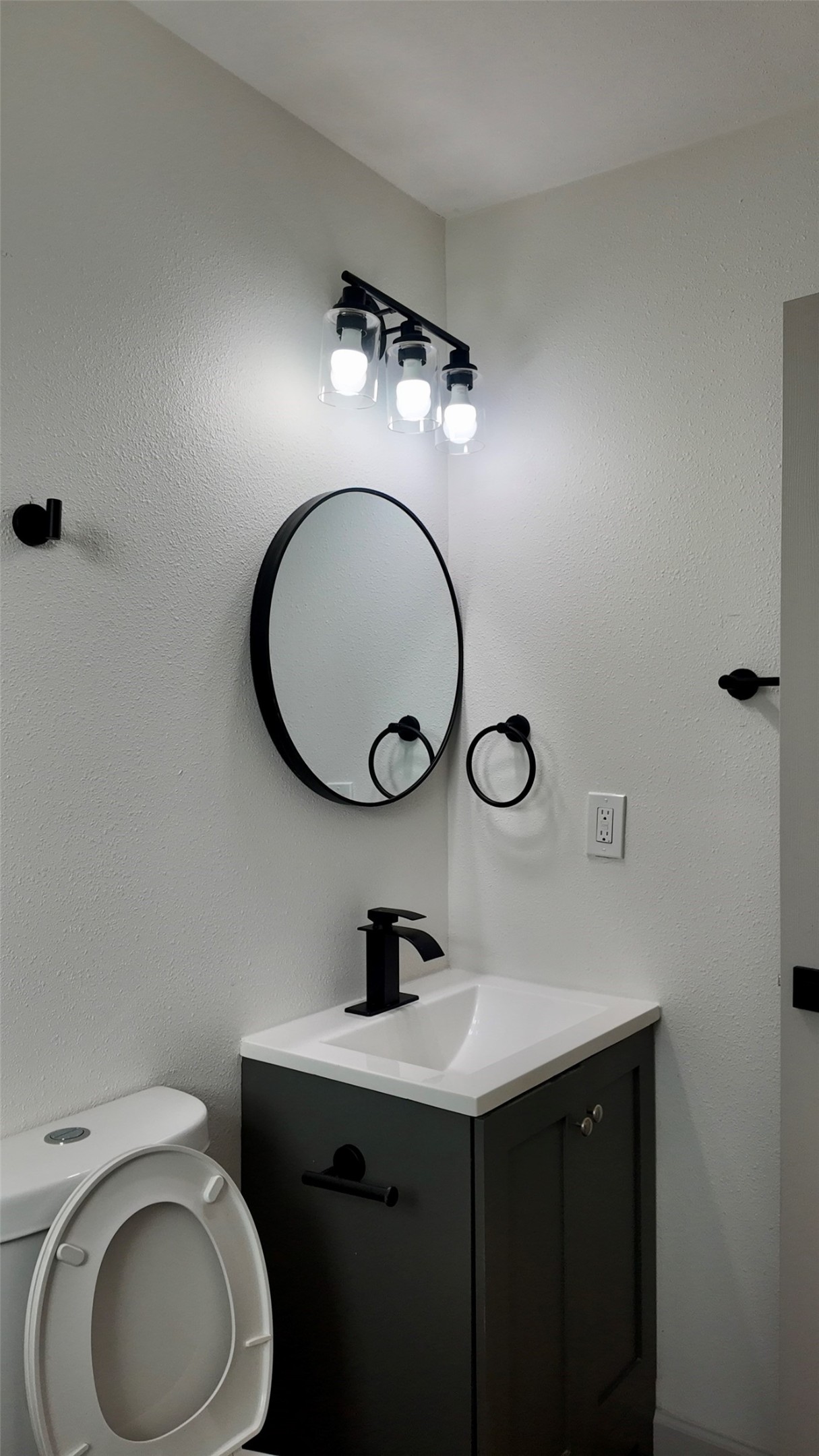 4901 Susan Lee Lane