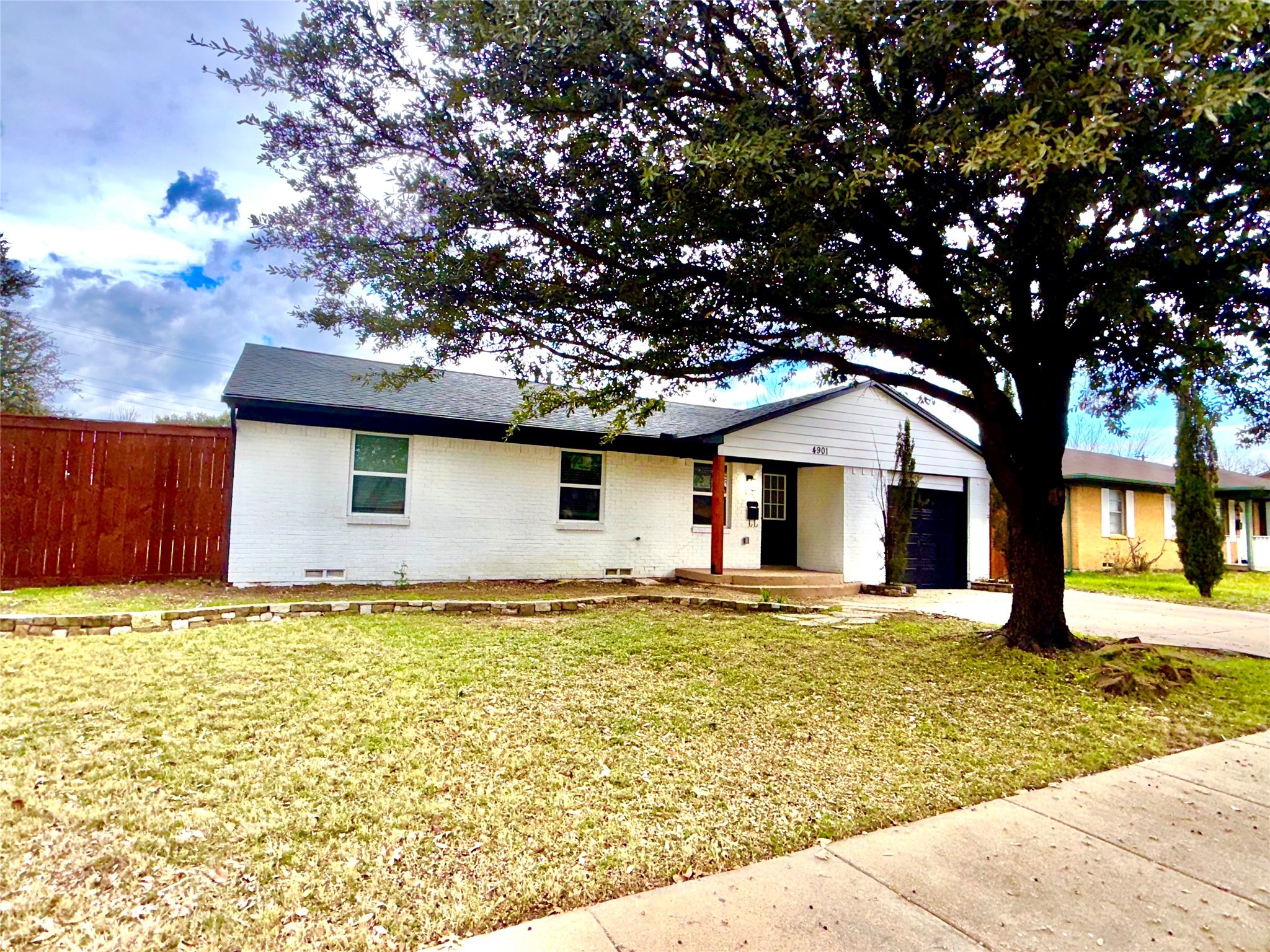 4901 Susan Lee Lane