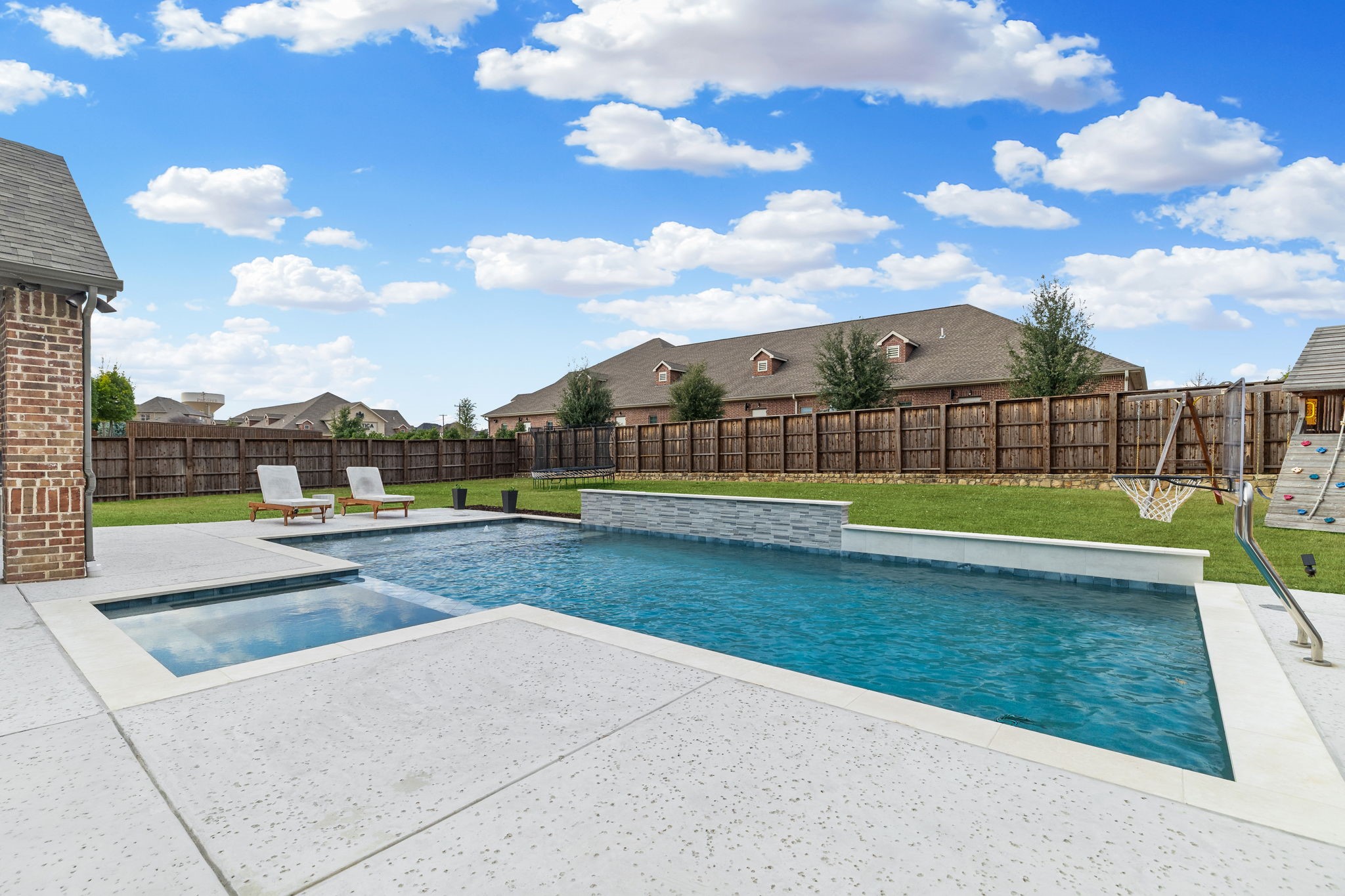2231 Cripple Creek Drive