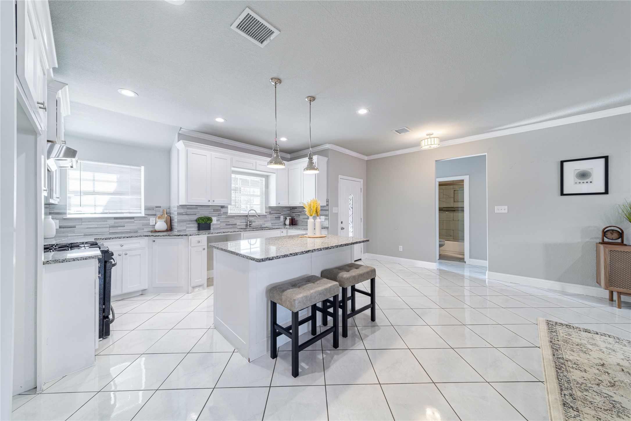 14001 Cimarron Drive