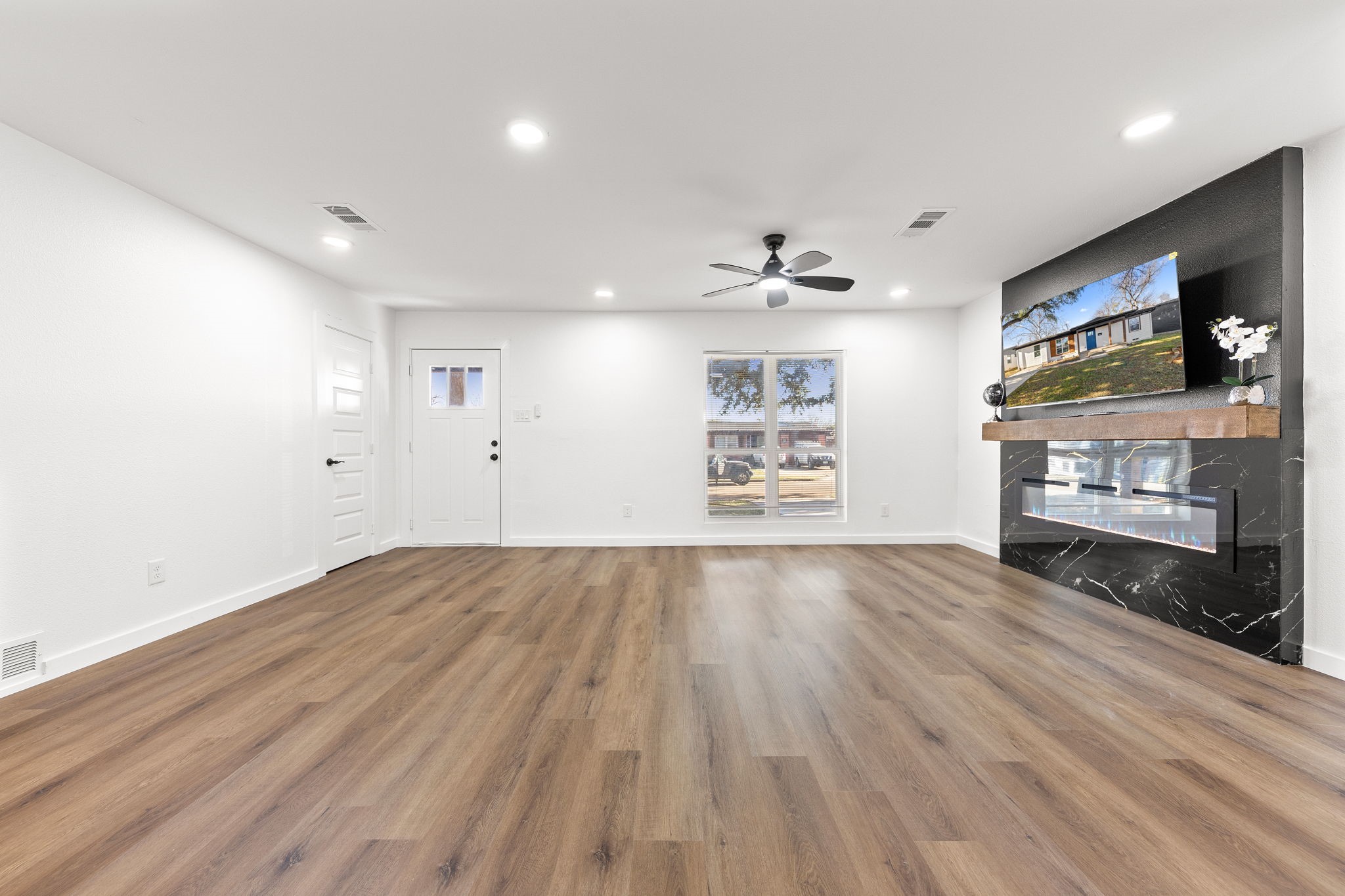 3227 Mayhew Drive