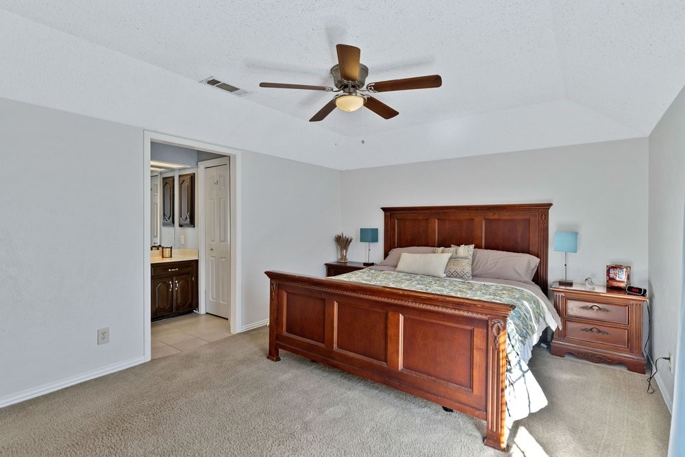1515 Englecrest Drive