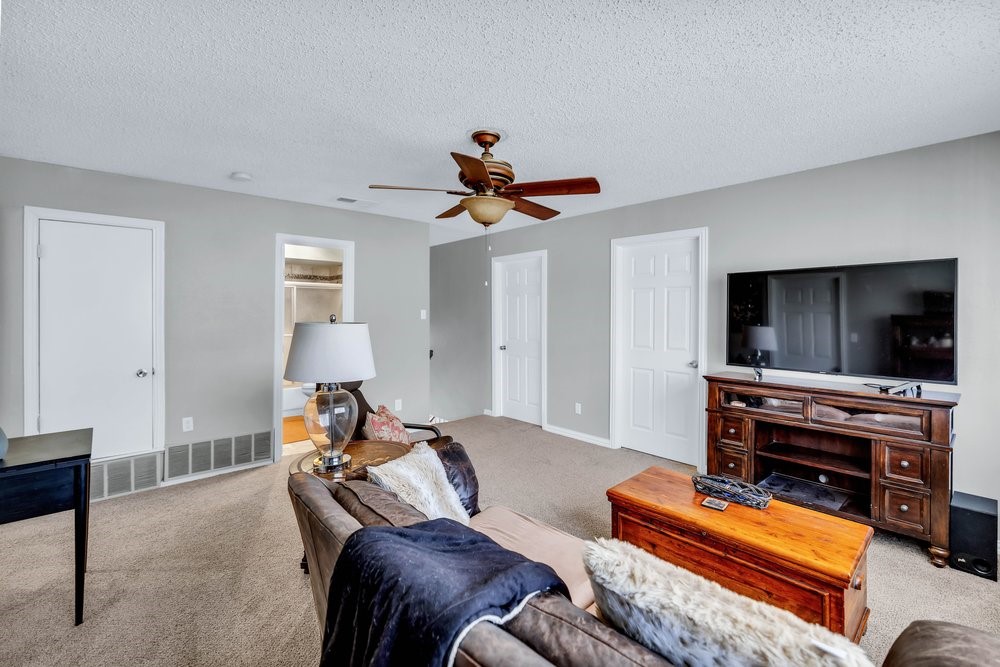 1515 Englecrest Drive