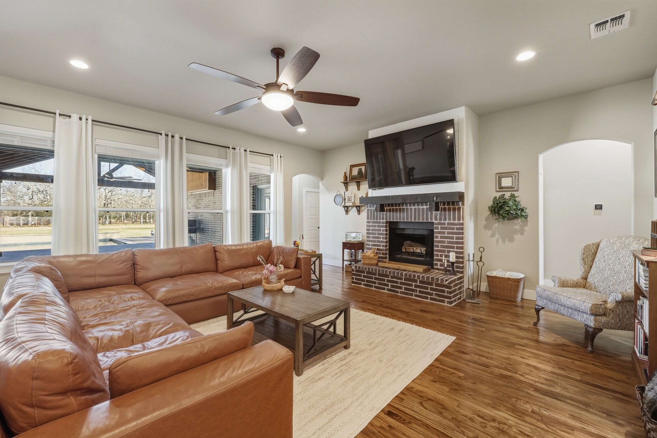6579 Oak Ridge Court