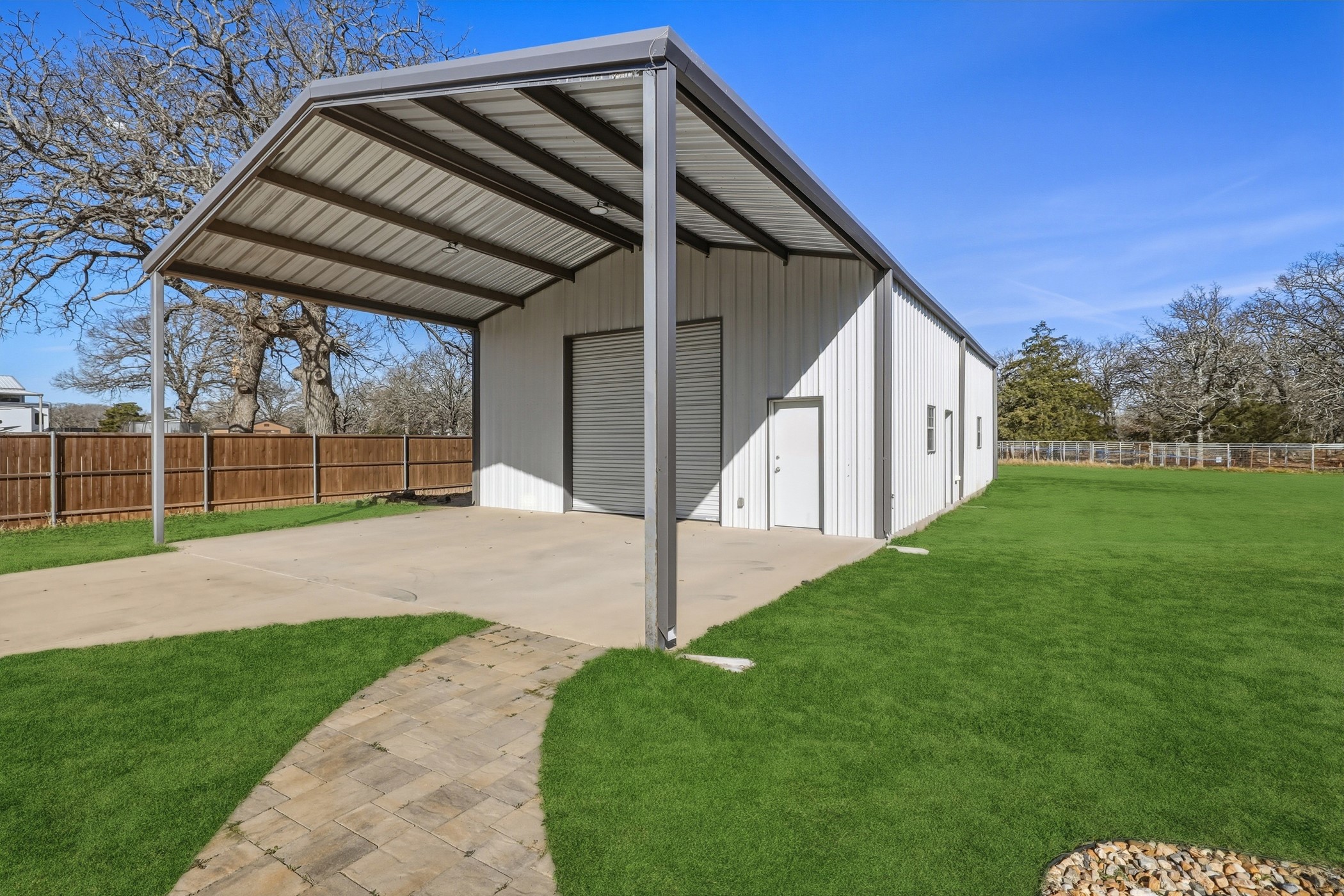 6579 Oak Ridge Court