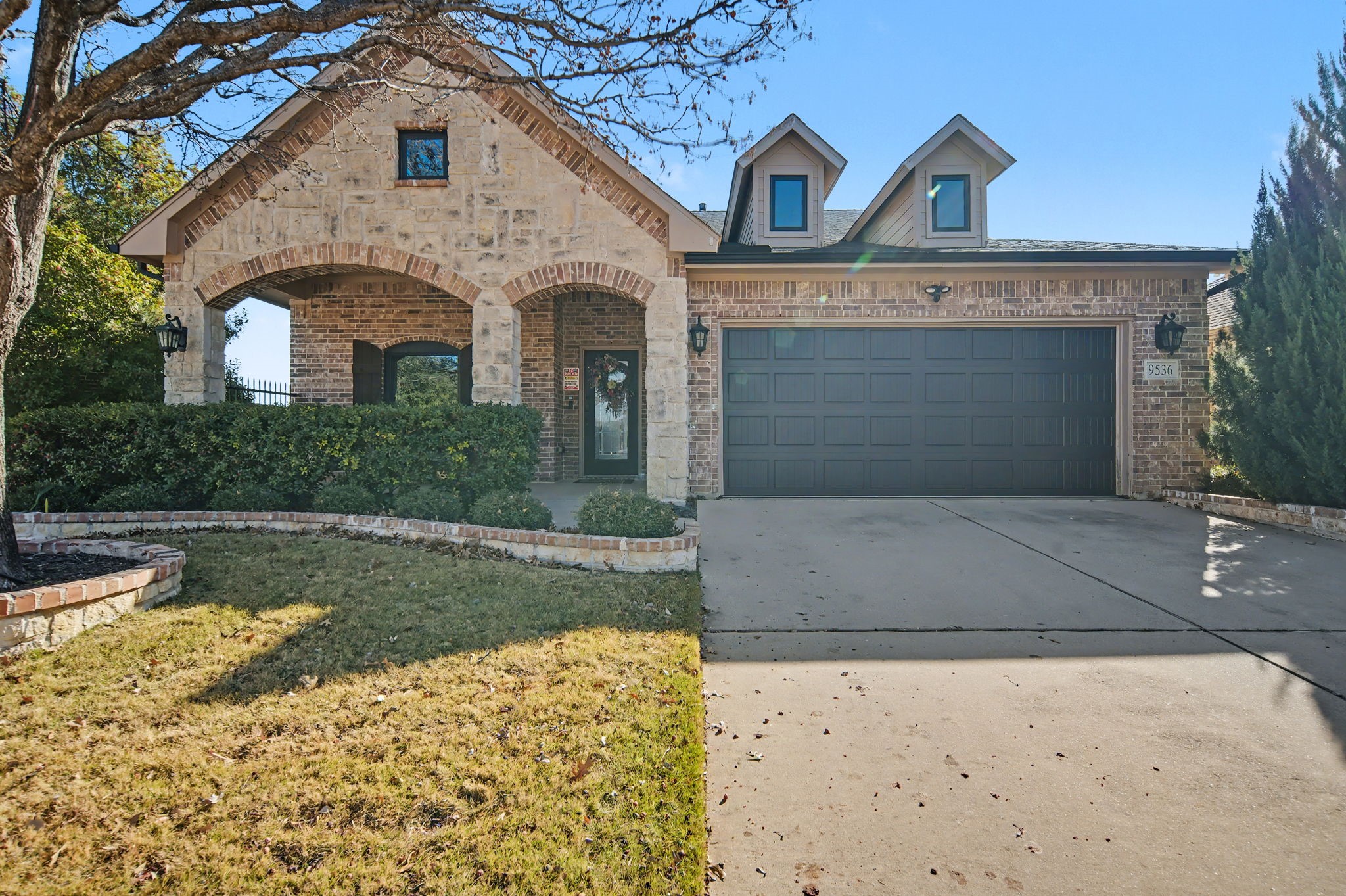 9536 Brittlebrush Trail