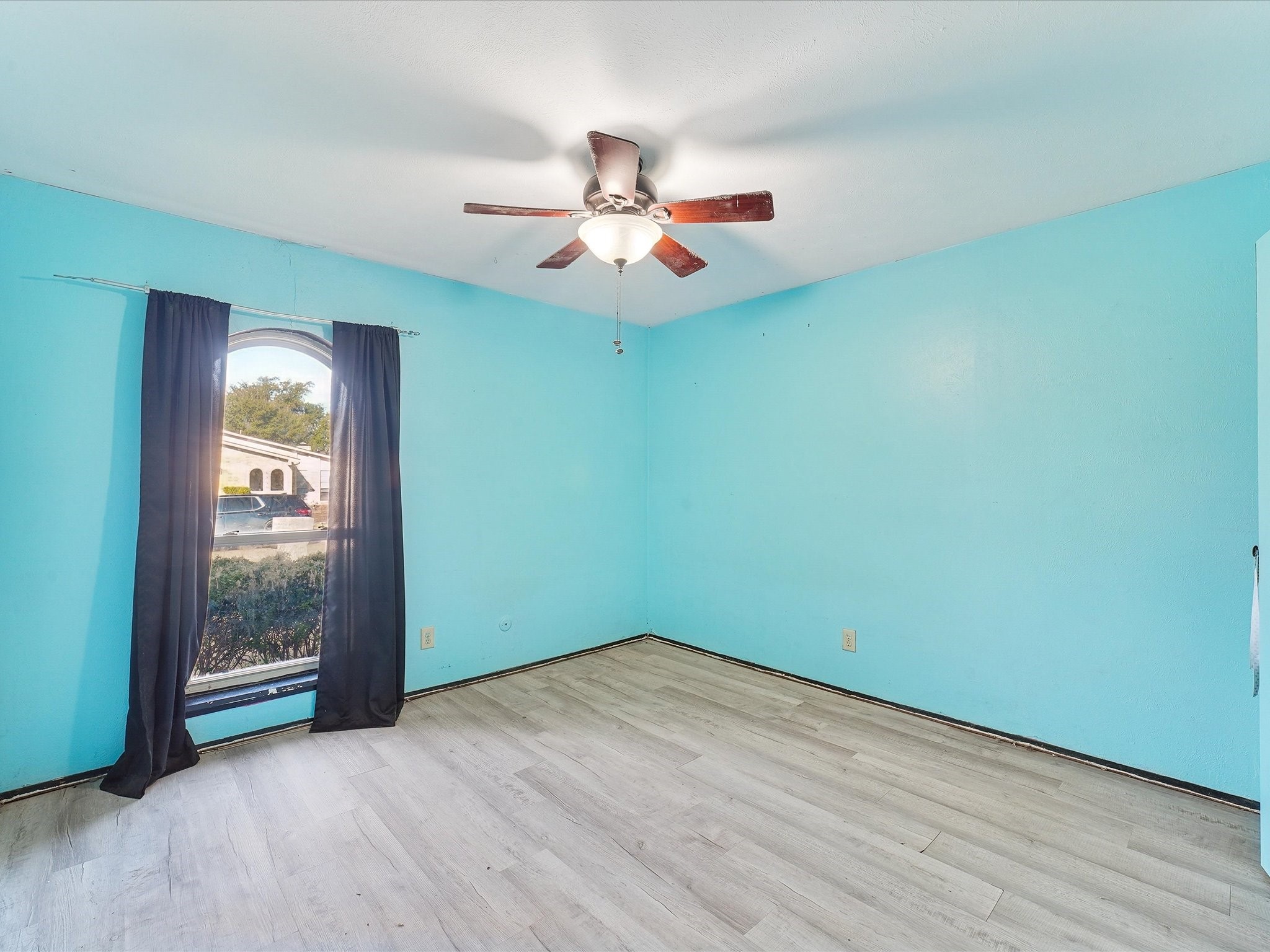 4316 Woodbluff Drive