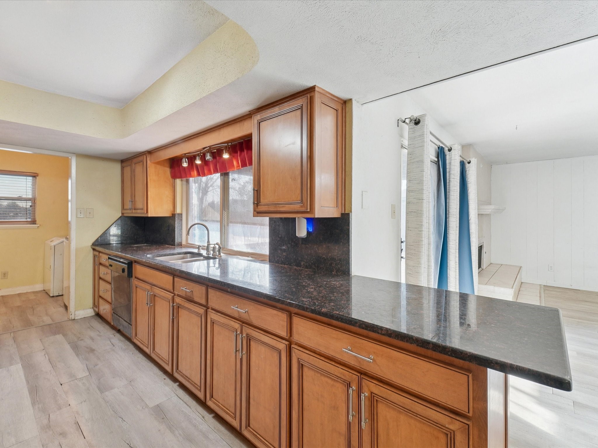 4316 Woodbluff Drive