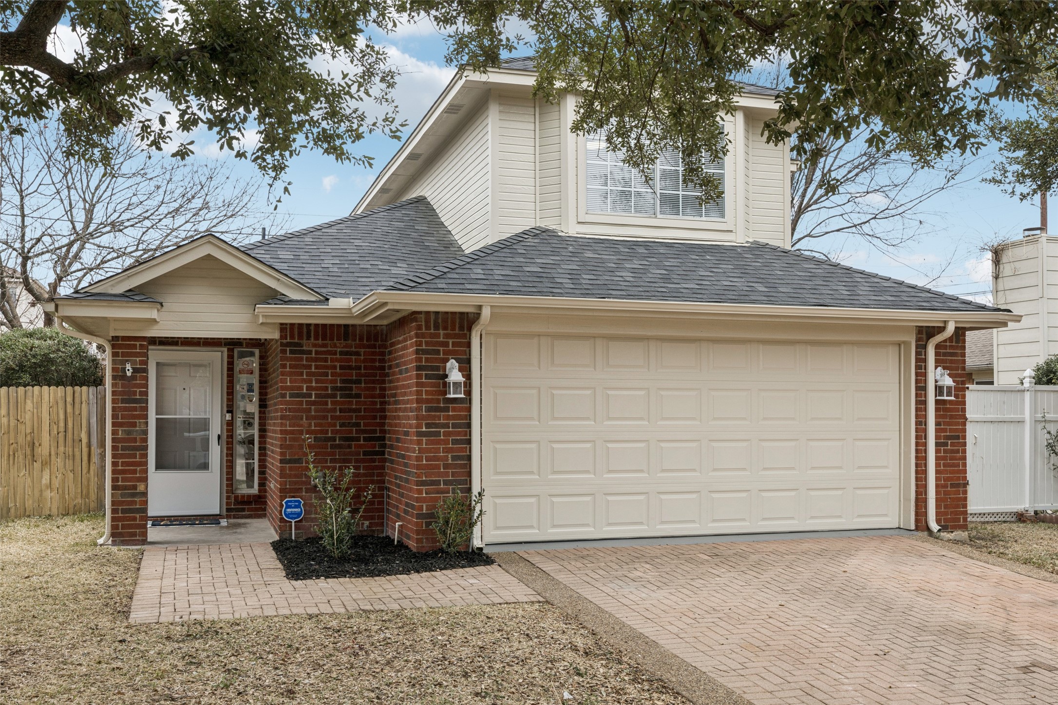 621 Renaissance Place