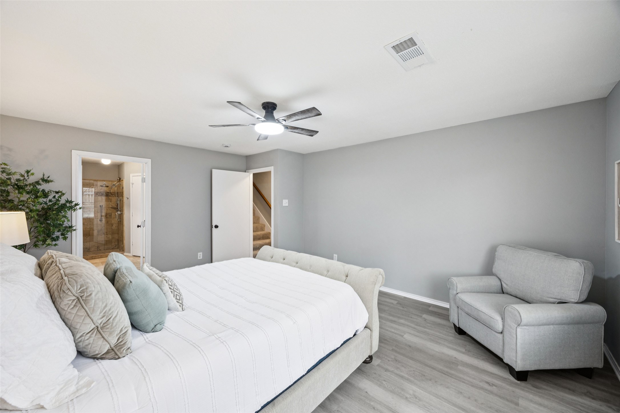 621 Renaissance Place