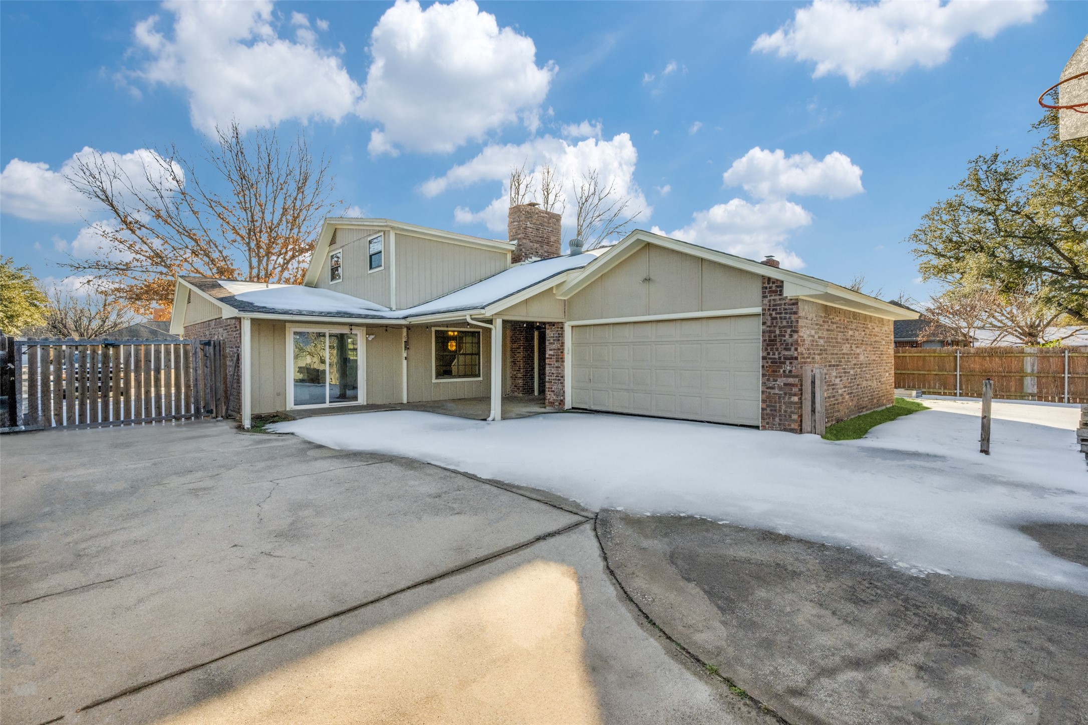 1929 N Lake Trail
