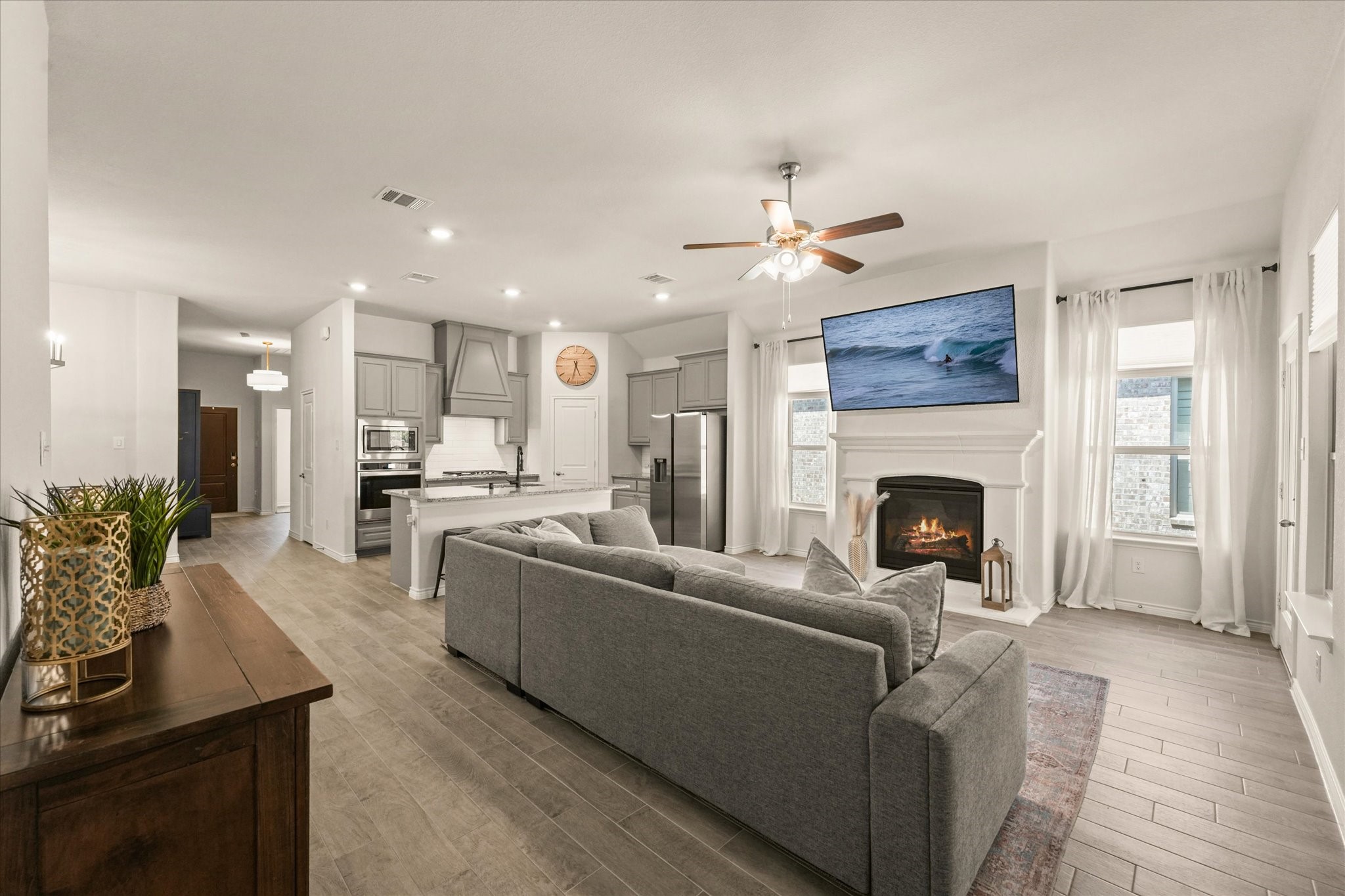 4096 Ellinger Drive