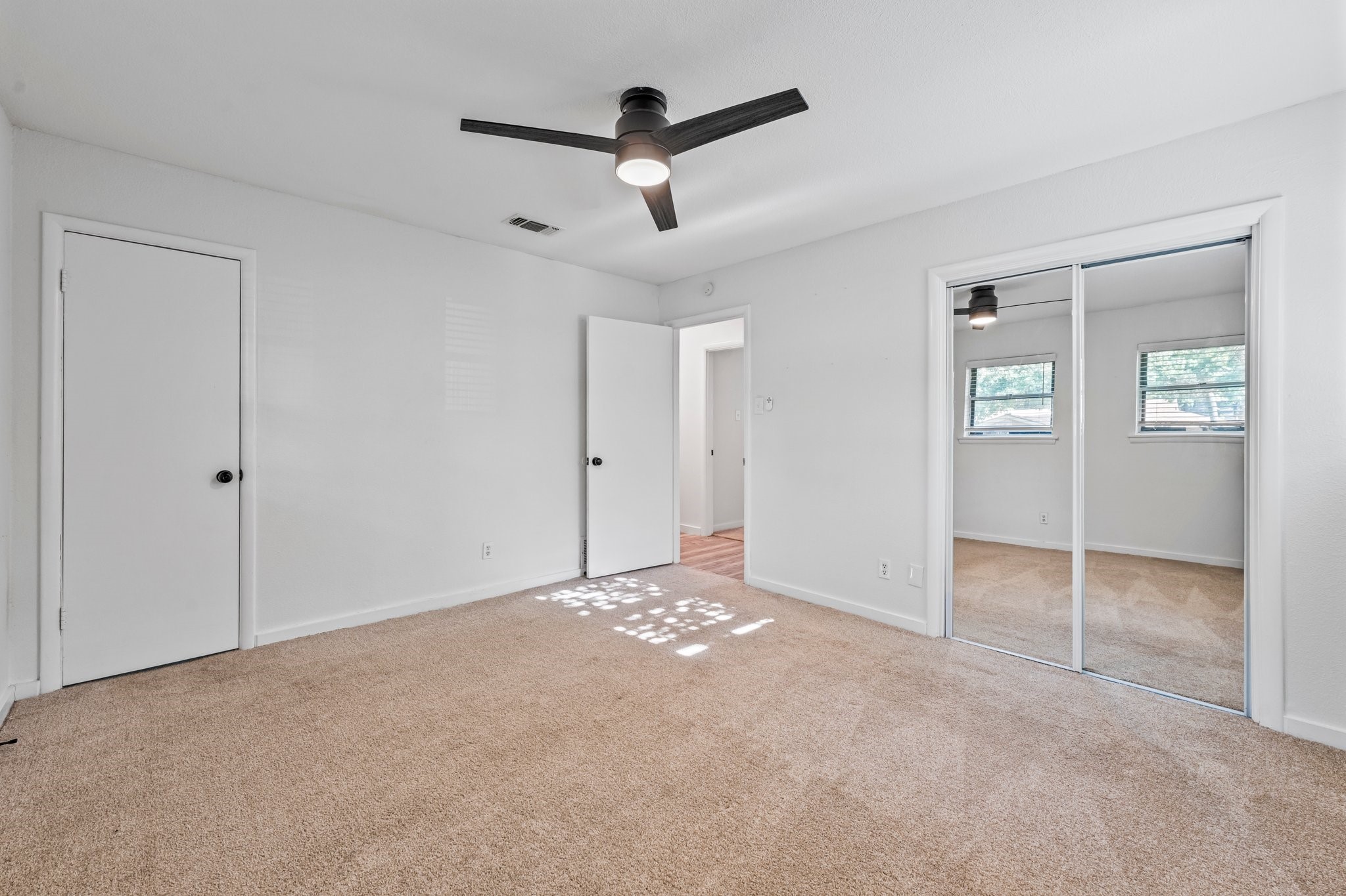 600 Circleview Drive N