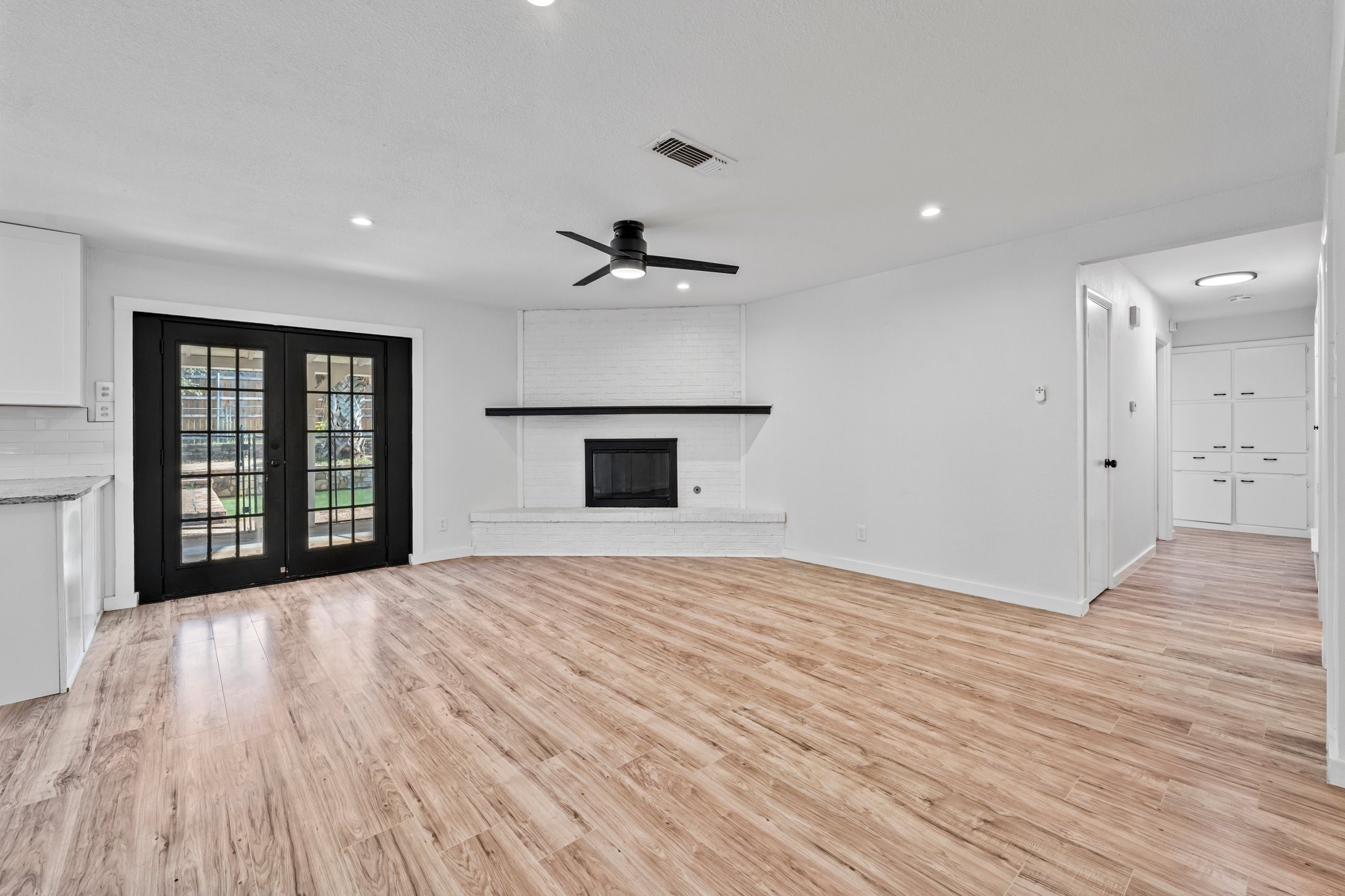600 Circleview Drive N