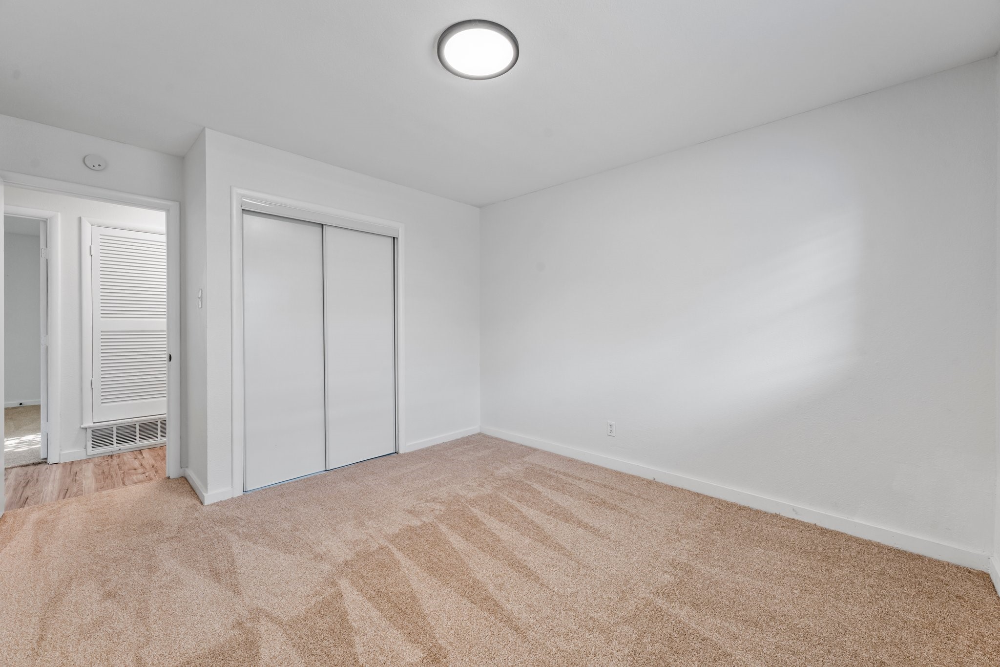 600 Circleview Drive N